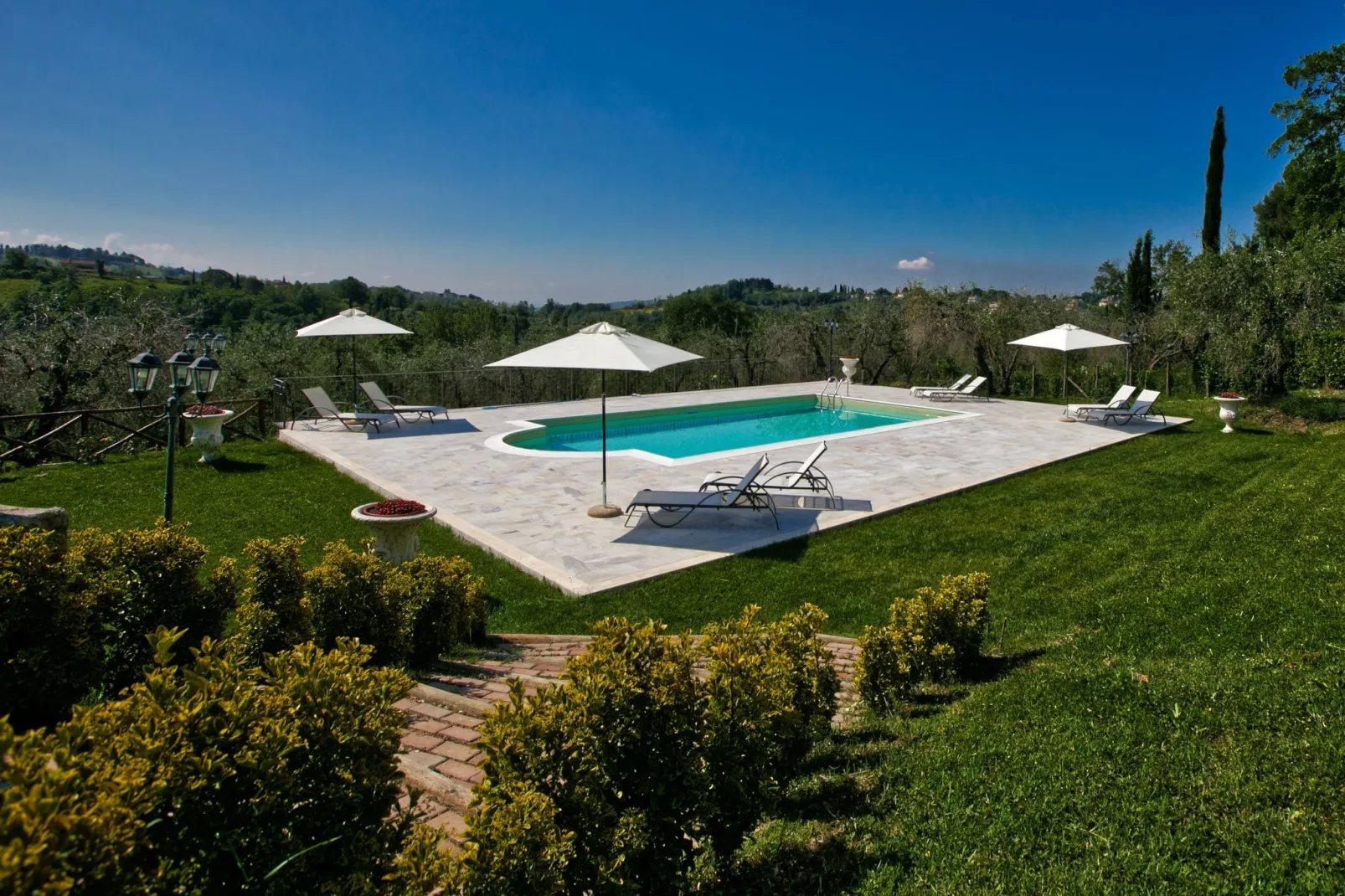 Martino-Pool