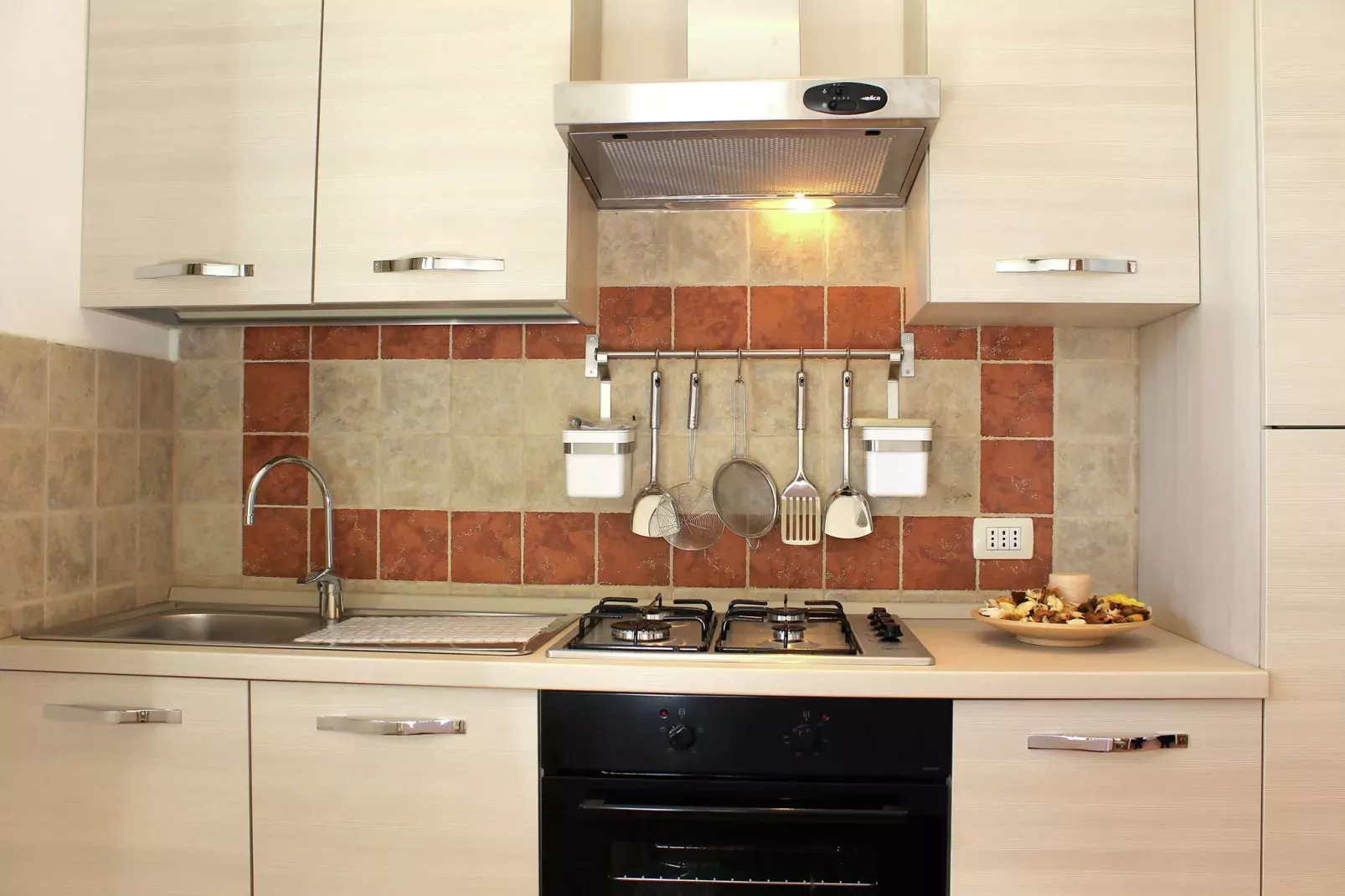 Martino-Kitchen