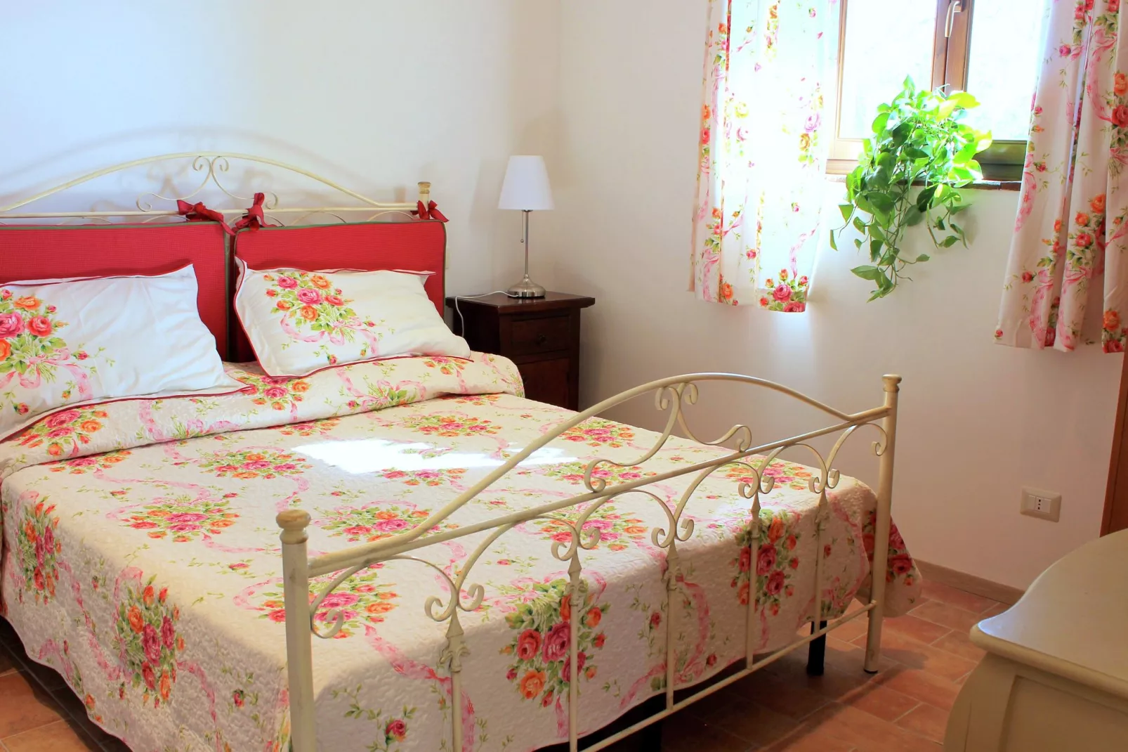 Martino-Bedroom