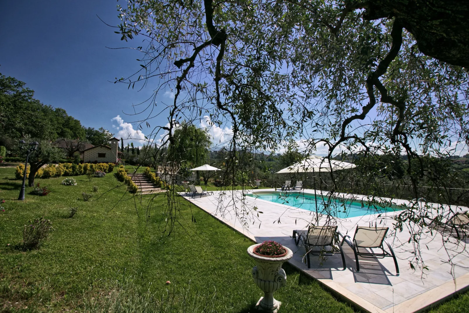 Pino-Pool