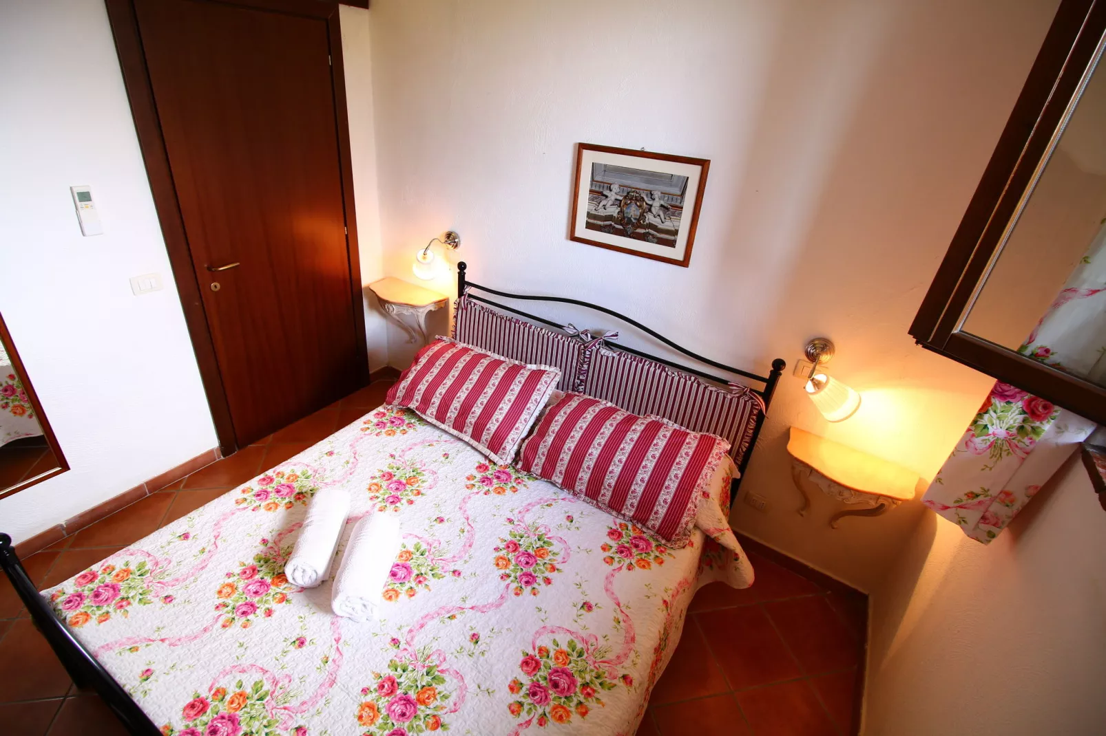 Pino-Bedroom