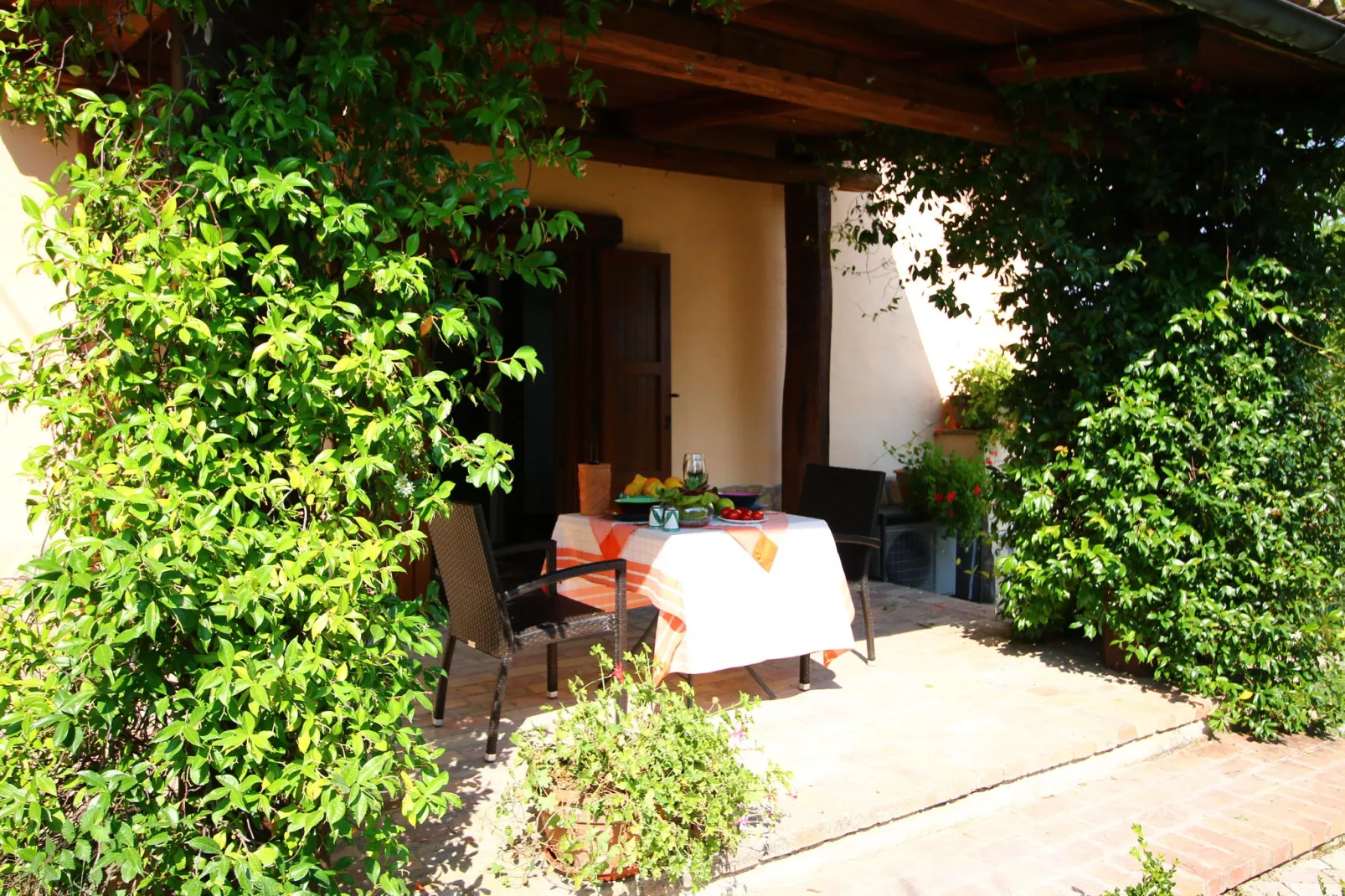 Ulivo-Terrace balcony
