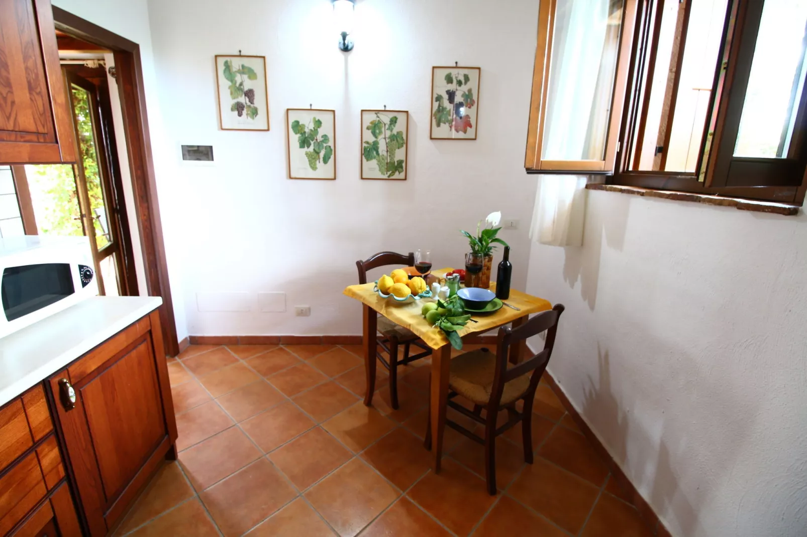 Ulivo-Dining room