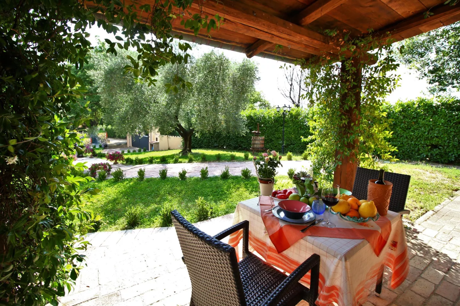 Ulivo-Terrace balcony