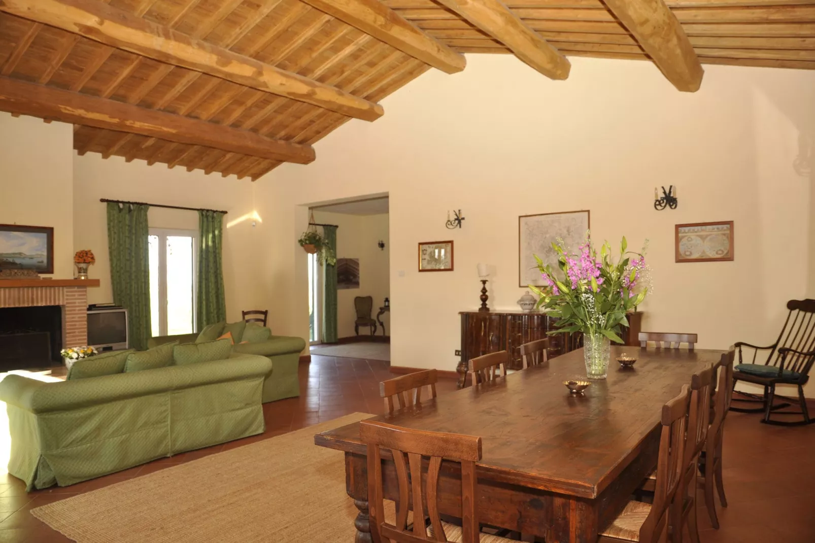 Villa Laurentia-Dining room