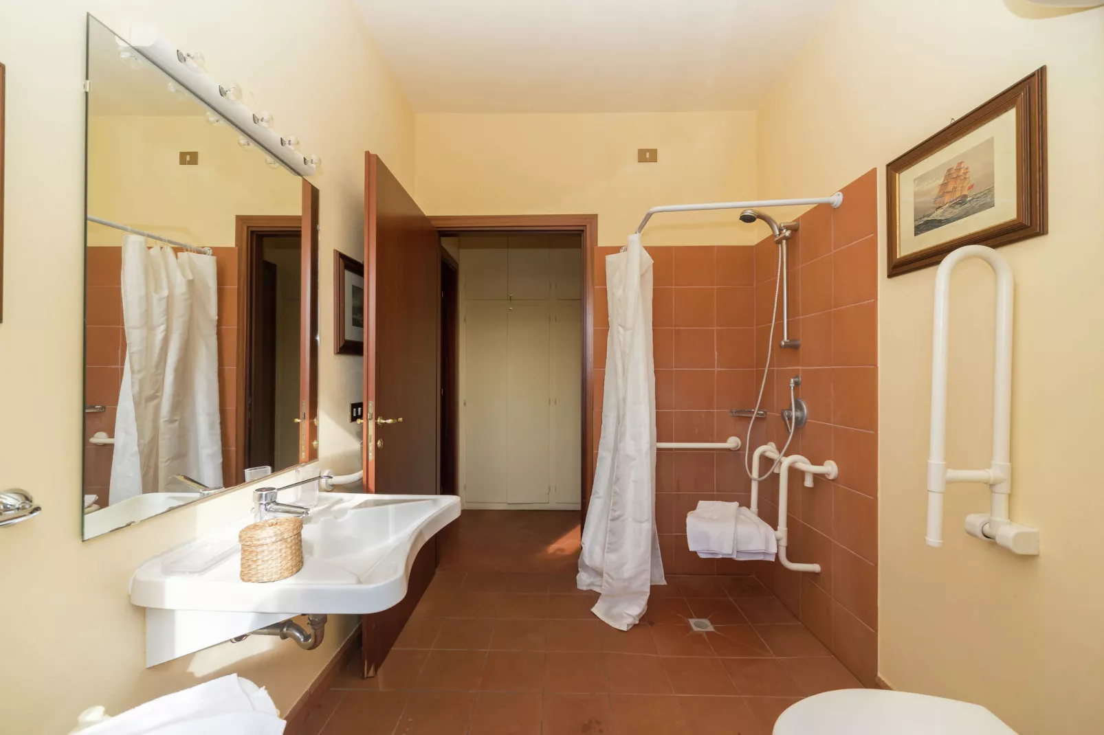 Villa Laurentia-Bathroom