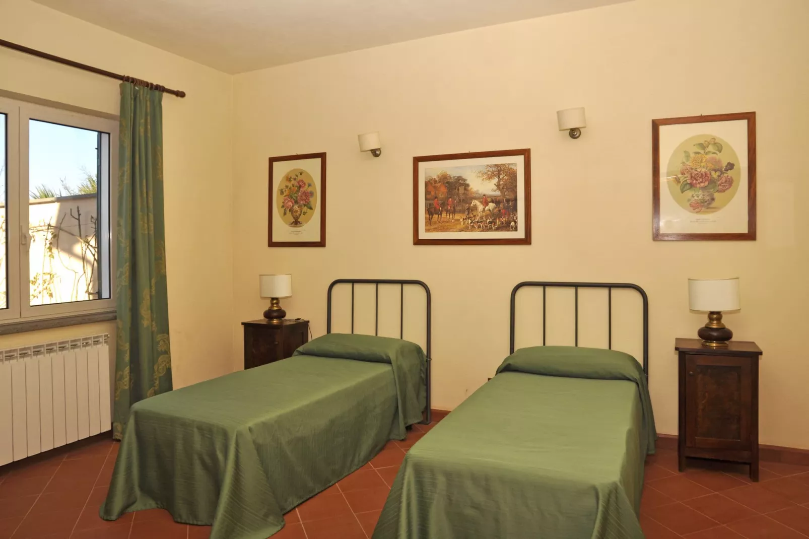 Sabina-Bedroom