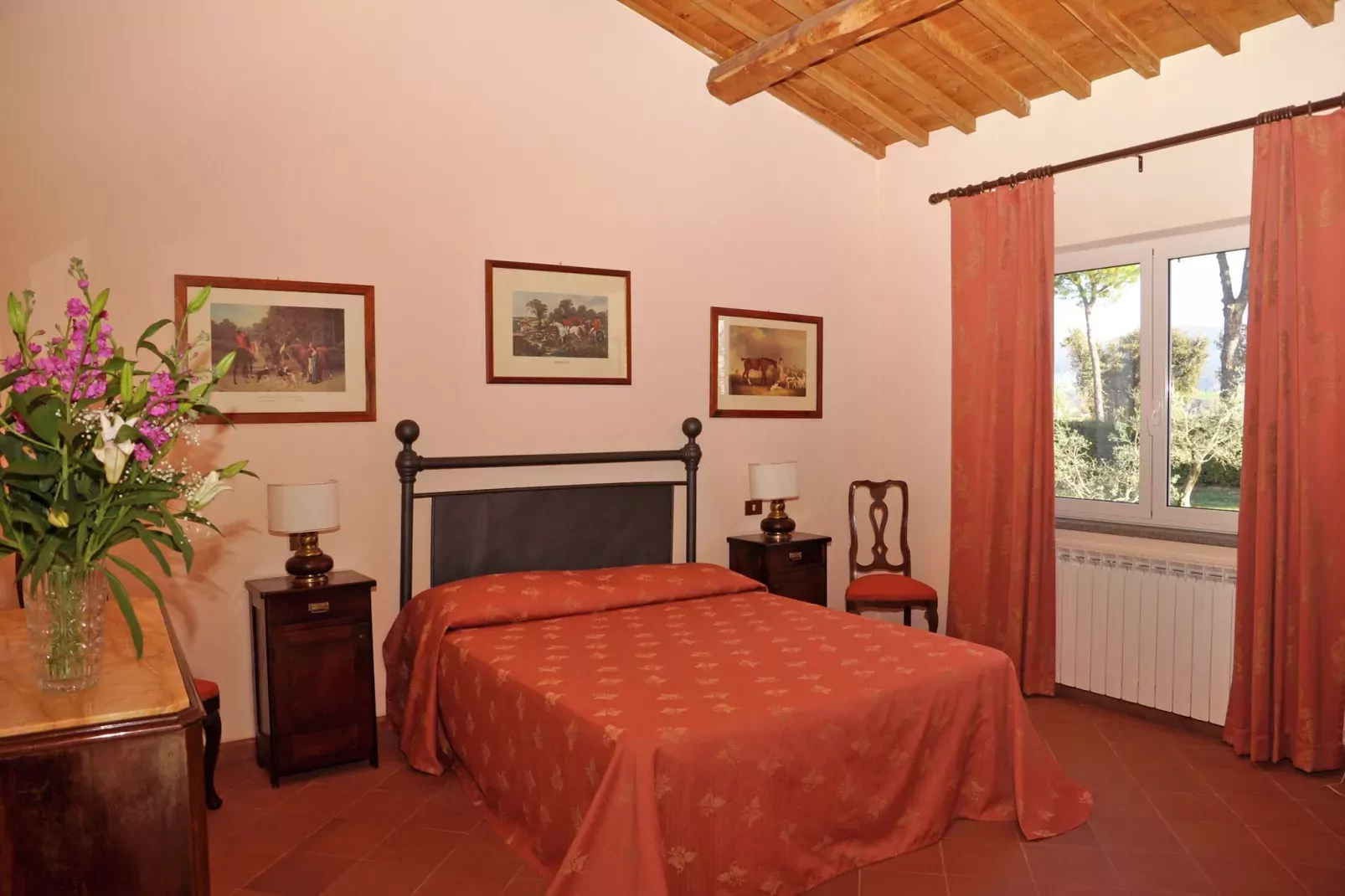 Sabina-Bedroom