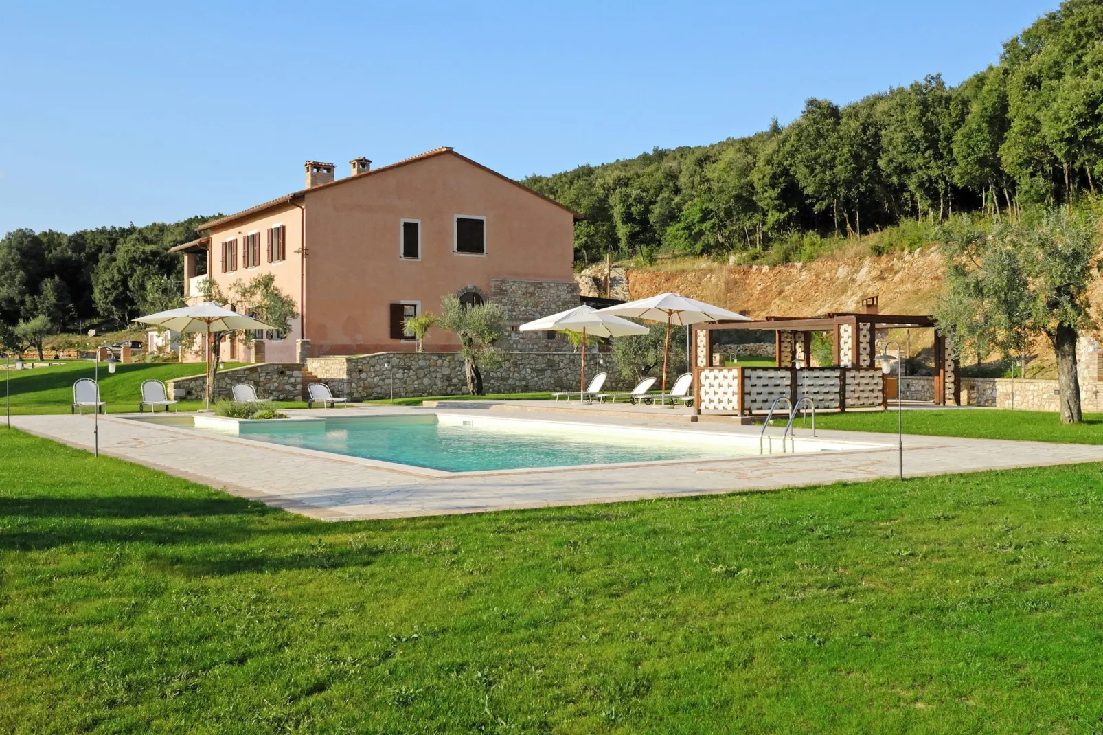 Il Leccio-Exterior summer