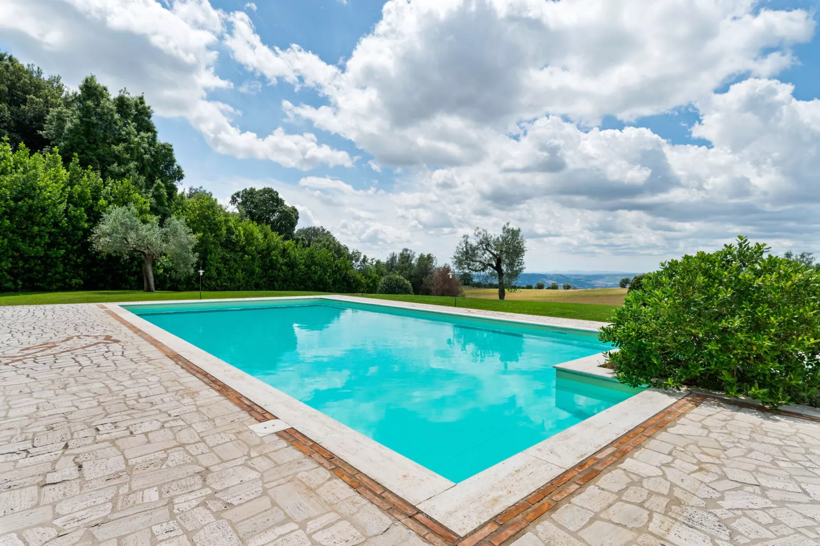 La Farnia-Pool