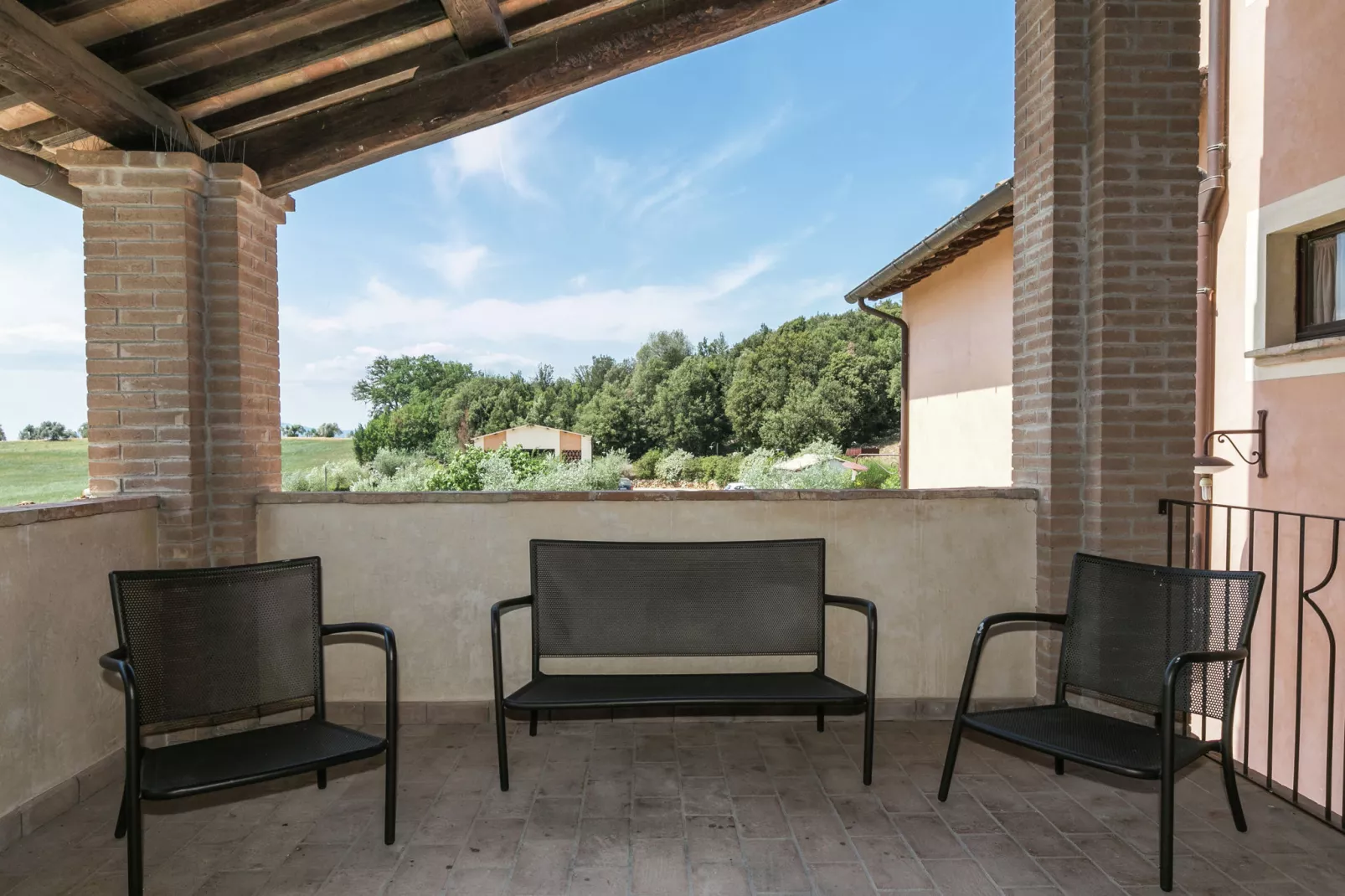 Il Bagolaro-Terrace balcony