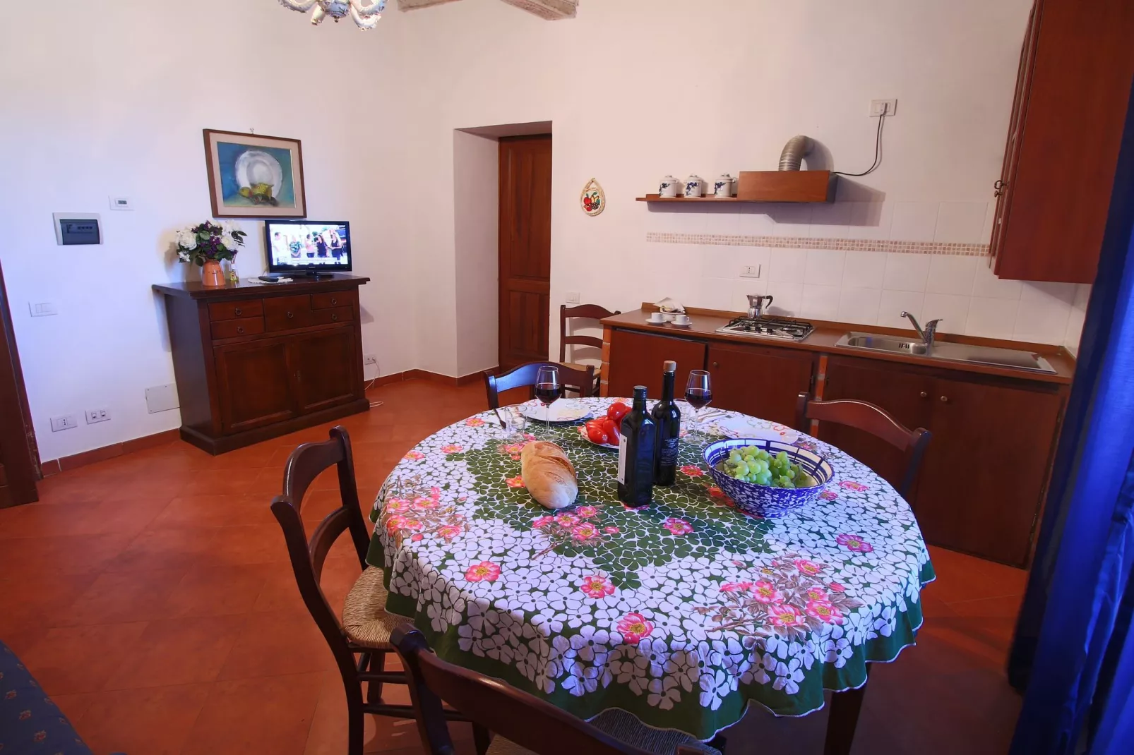 Gualdo Cattaneo Piccolo-Dining room