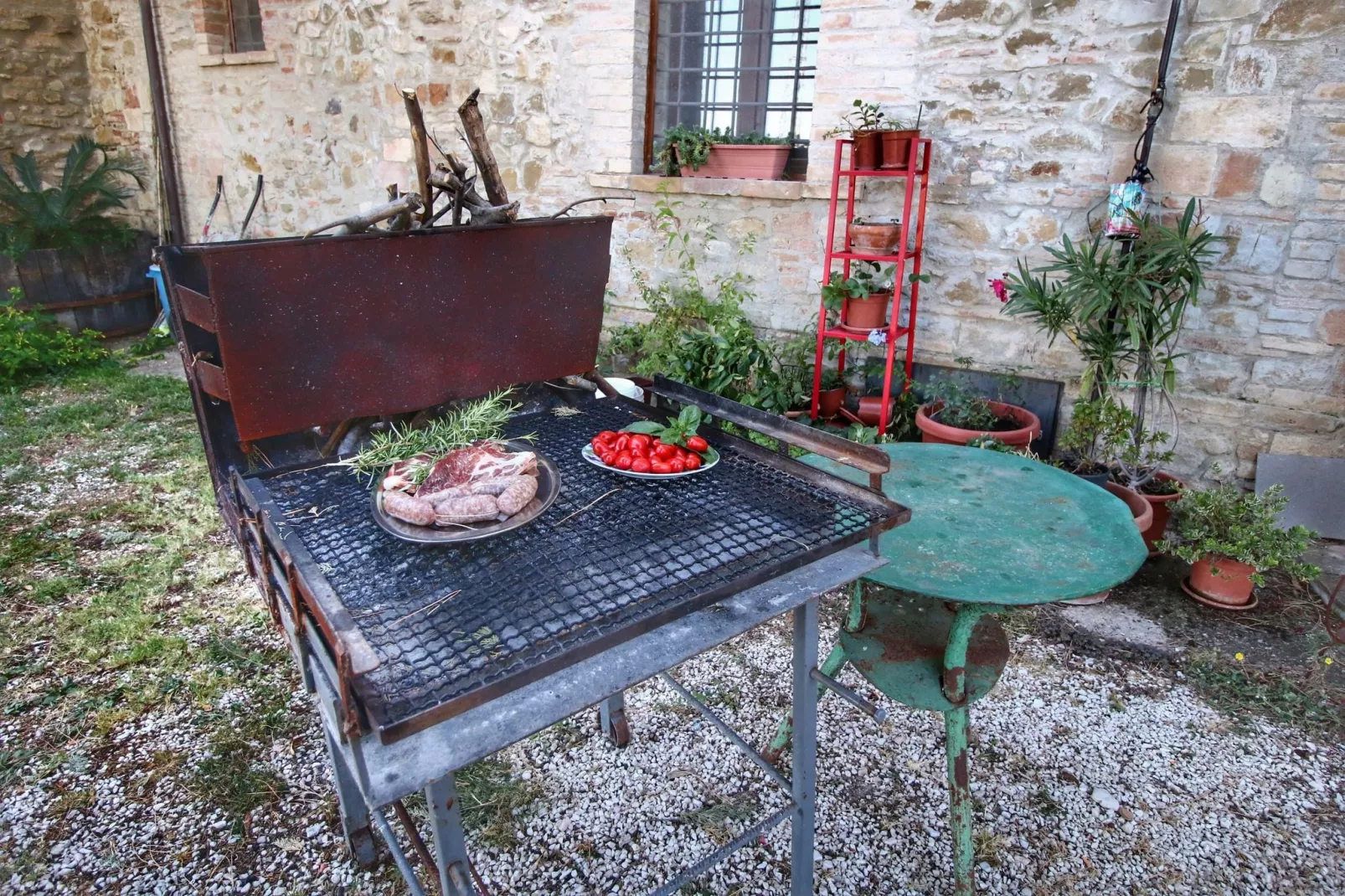 Gualdo Cattaneo Piccolo-Facilities