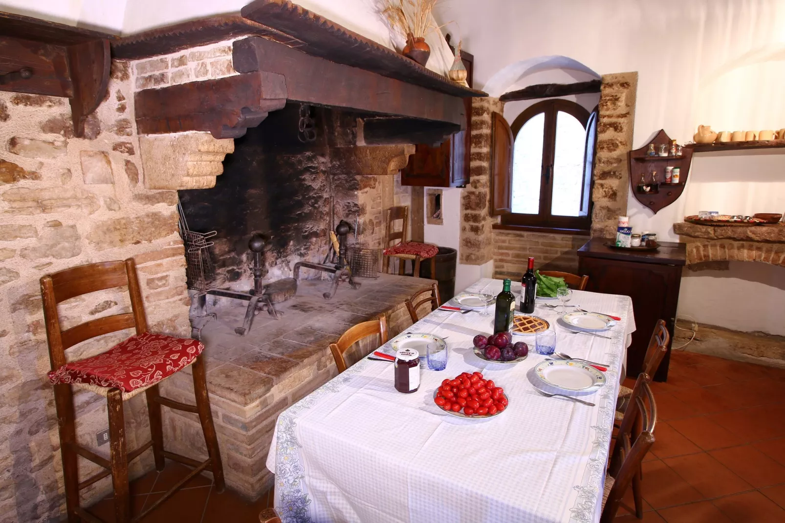 Granaio-Dining room