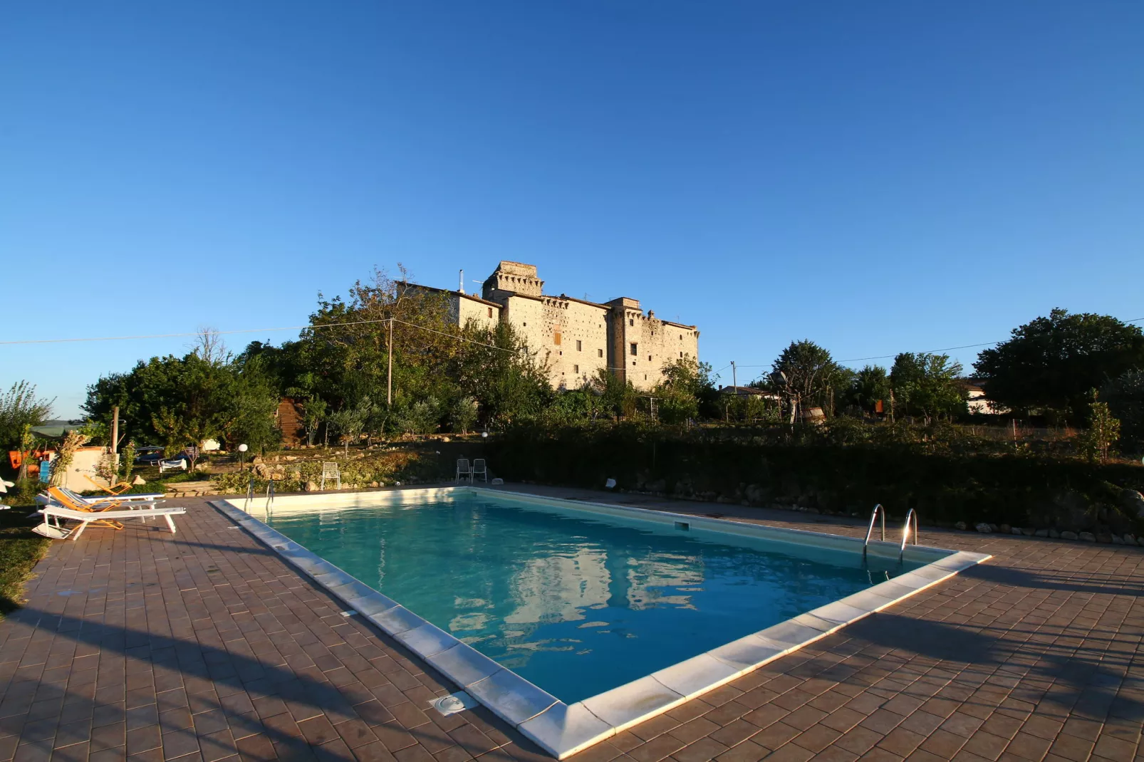 Torre Belvedere-Pool
