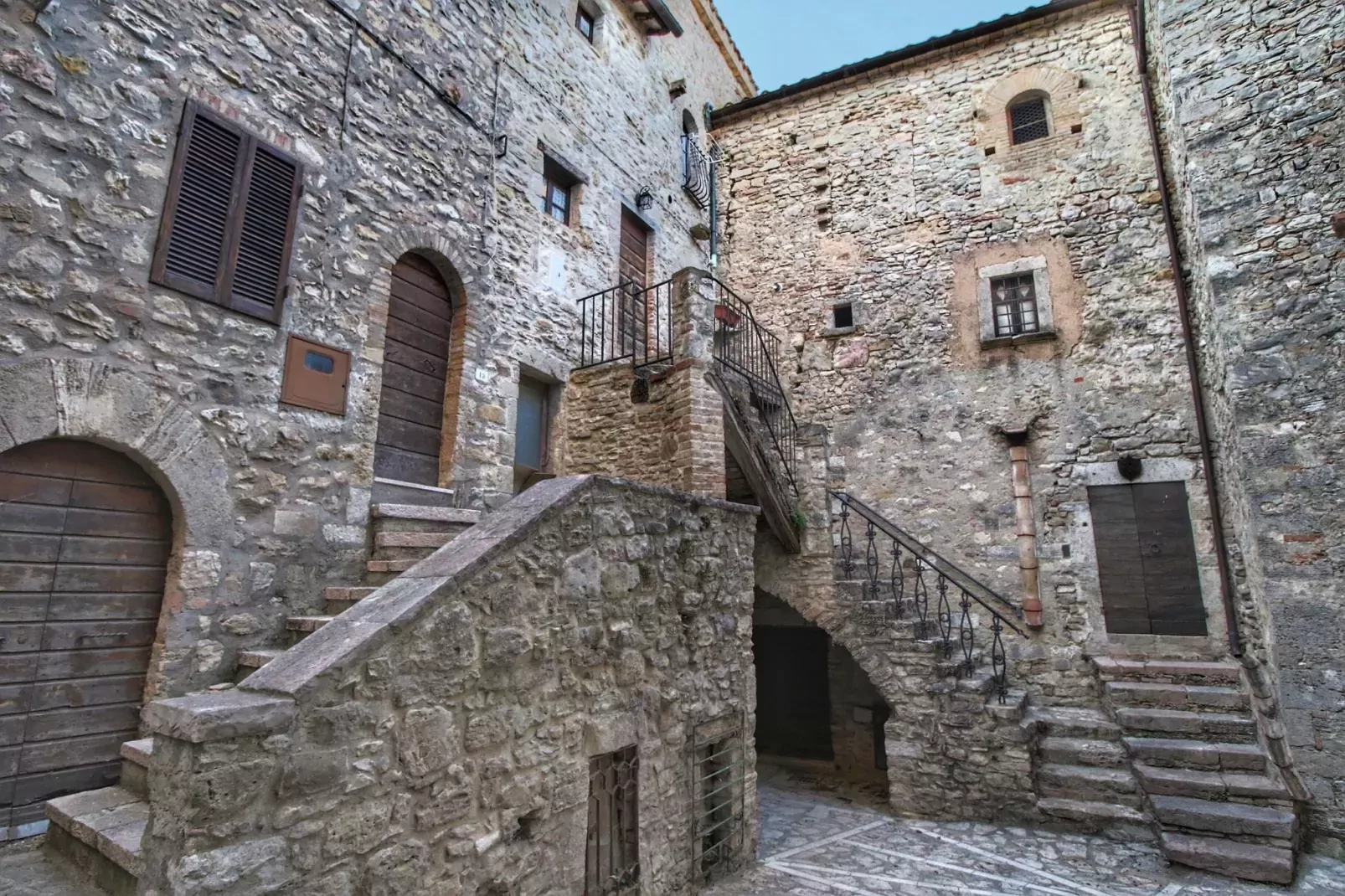 Torre Belvedere-Areas summer 1km