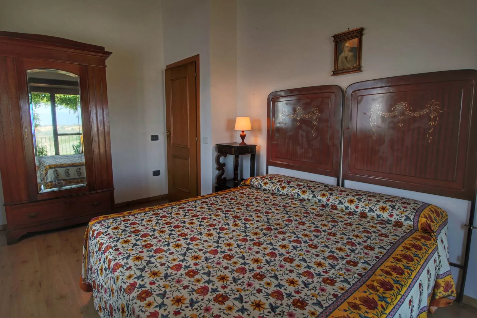 Glicine-Bedroom