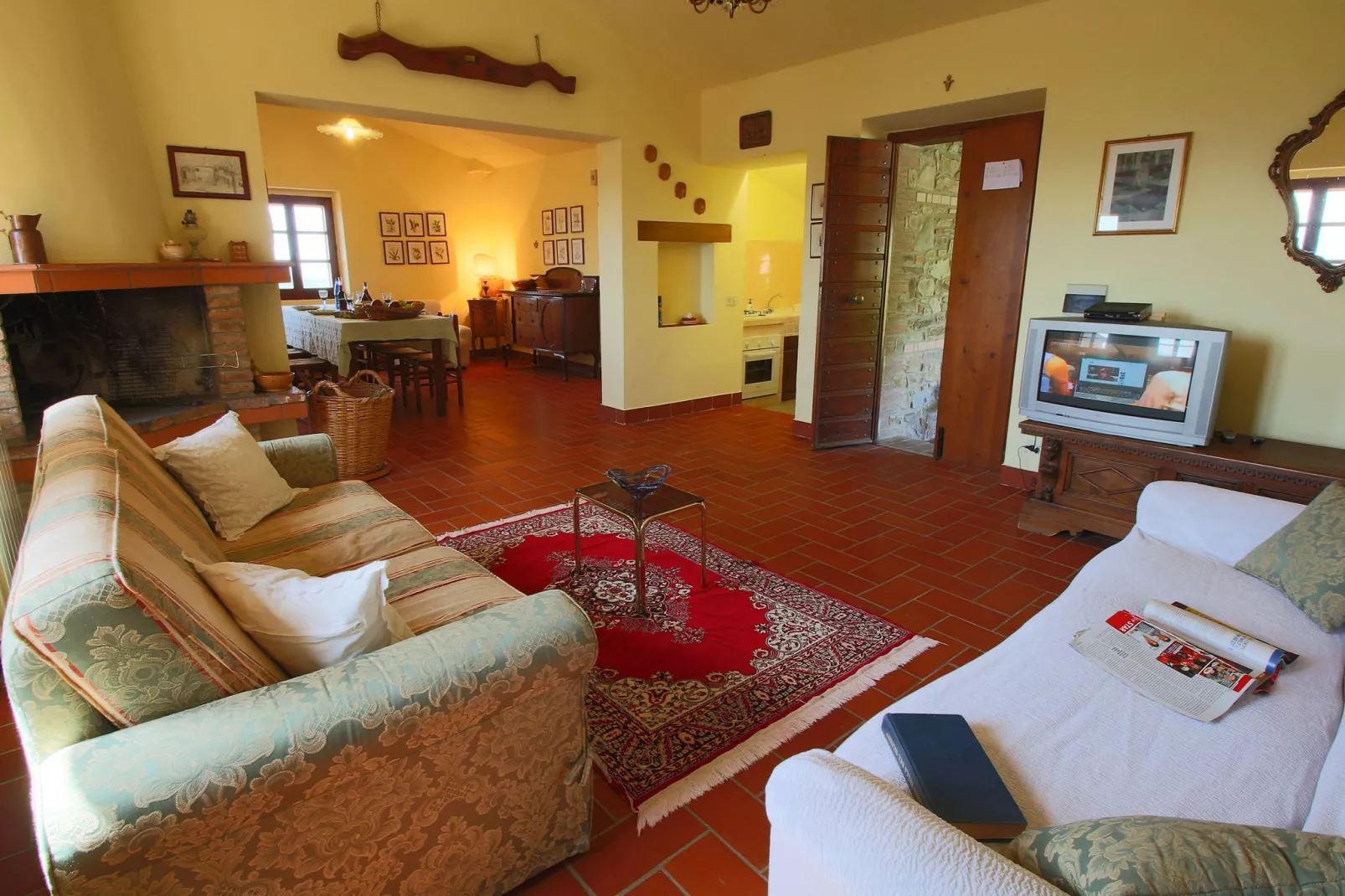 Due Laghi-Living room