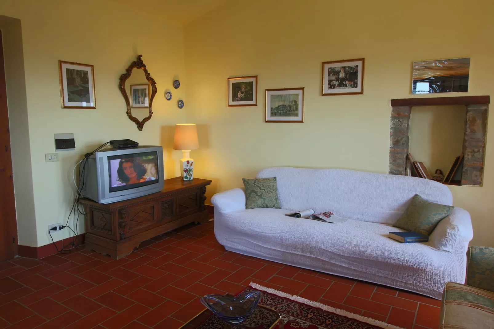 Due Laghi-Living room