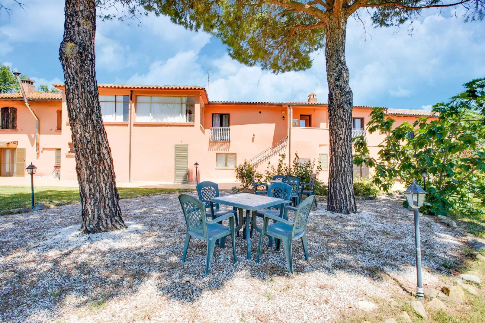 Appartamento la Rana-Gardens summer