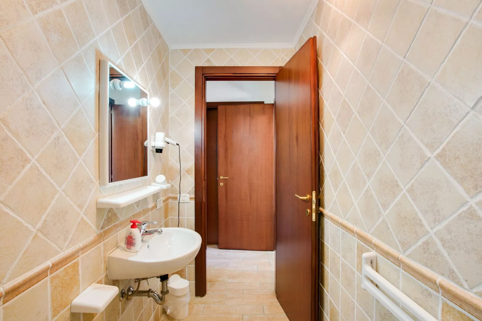 Appartamento il Coniglio-Badezimmer