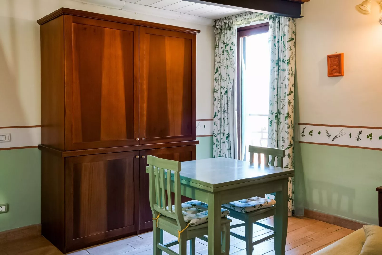 Appartamento il Gufo-Dining room