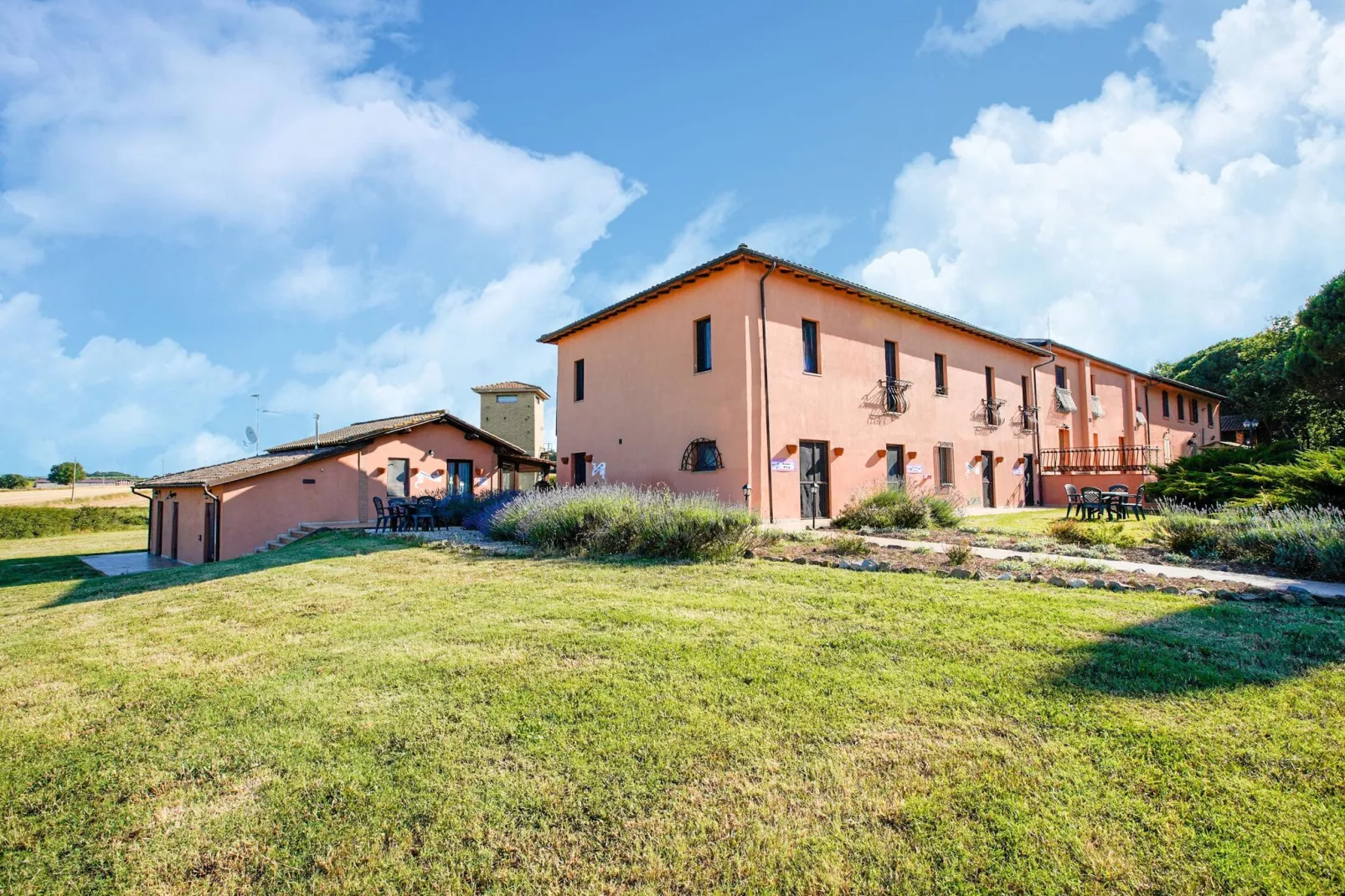 Appartamento lo Scoiattolo-Exterior summer