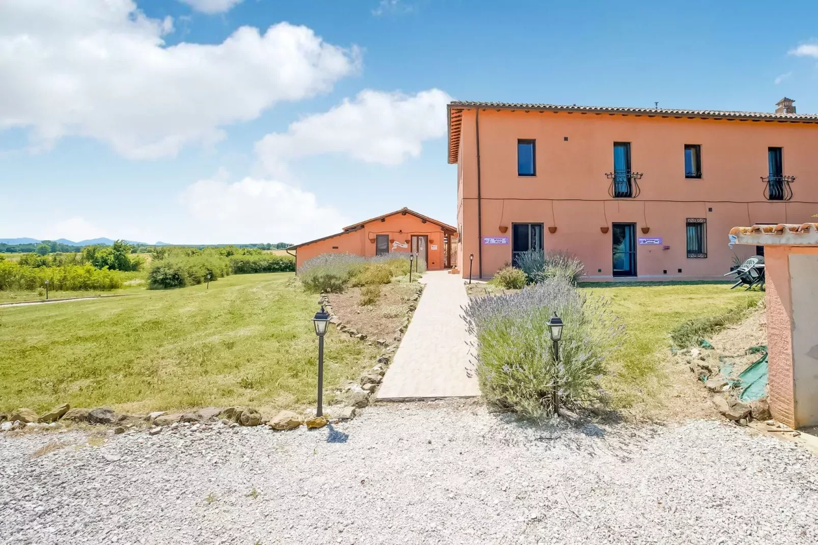 Appartamento il Riccio-Außenbereich Sommer