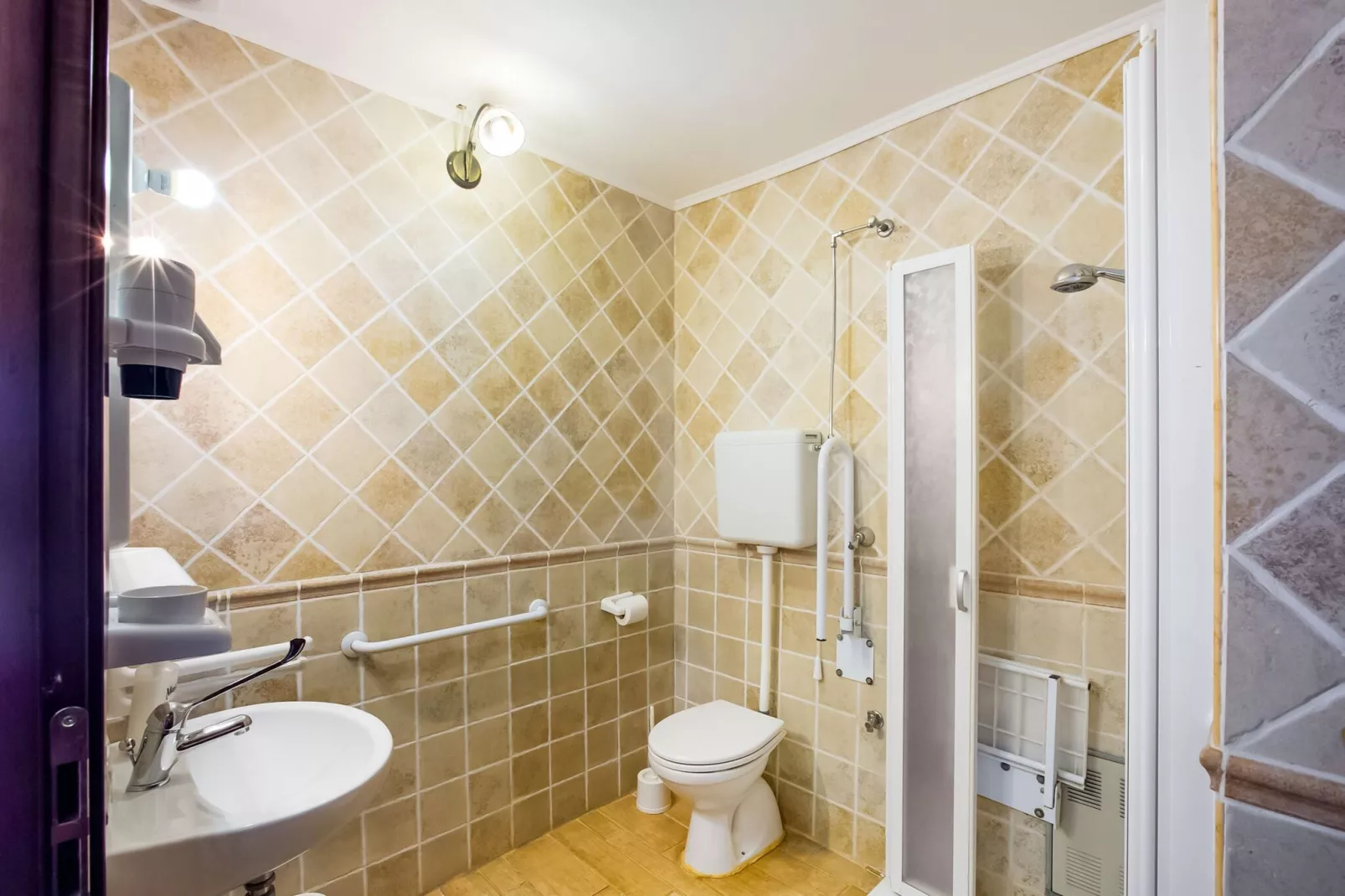 Appartamento il Riccio-Badezimmer