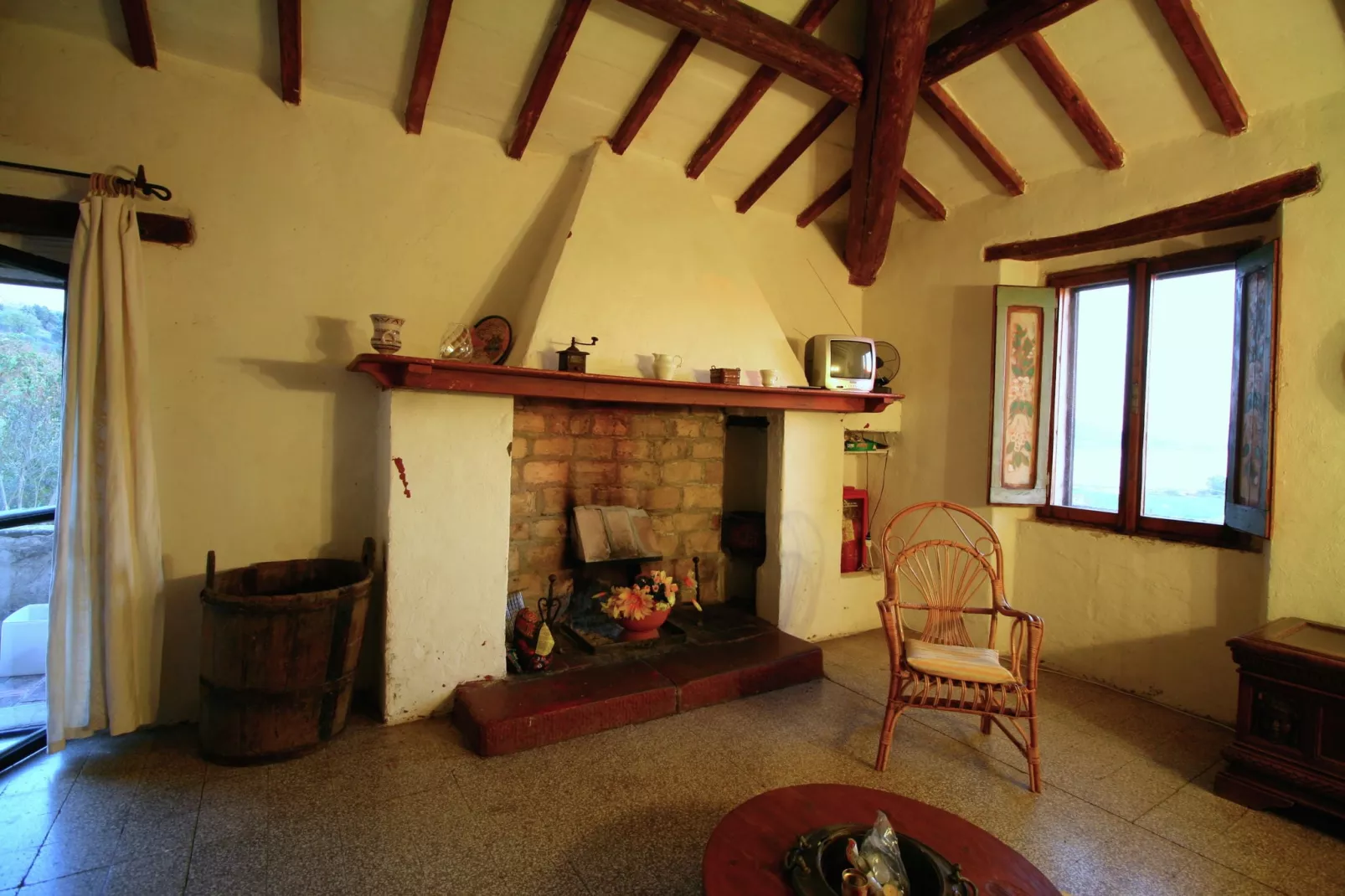 Nespolo Due-Living room