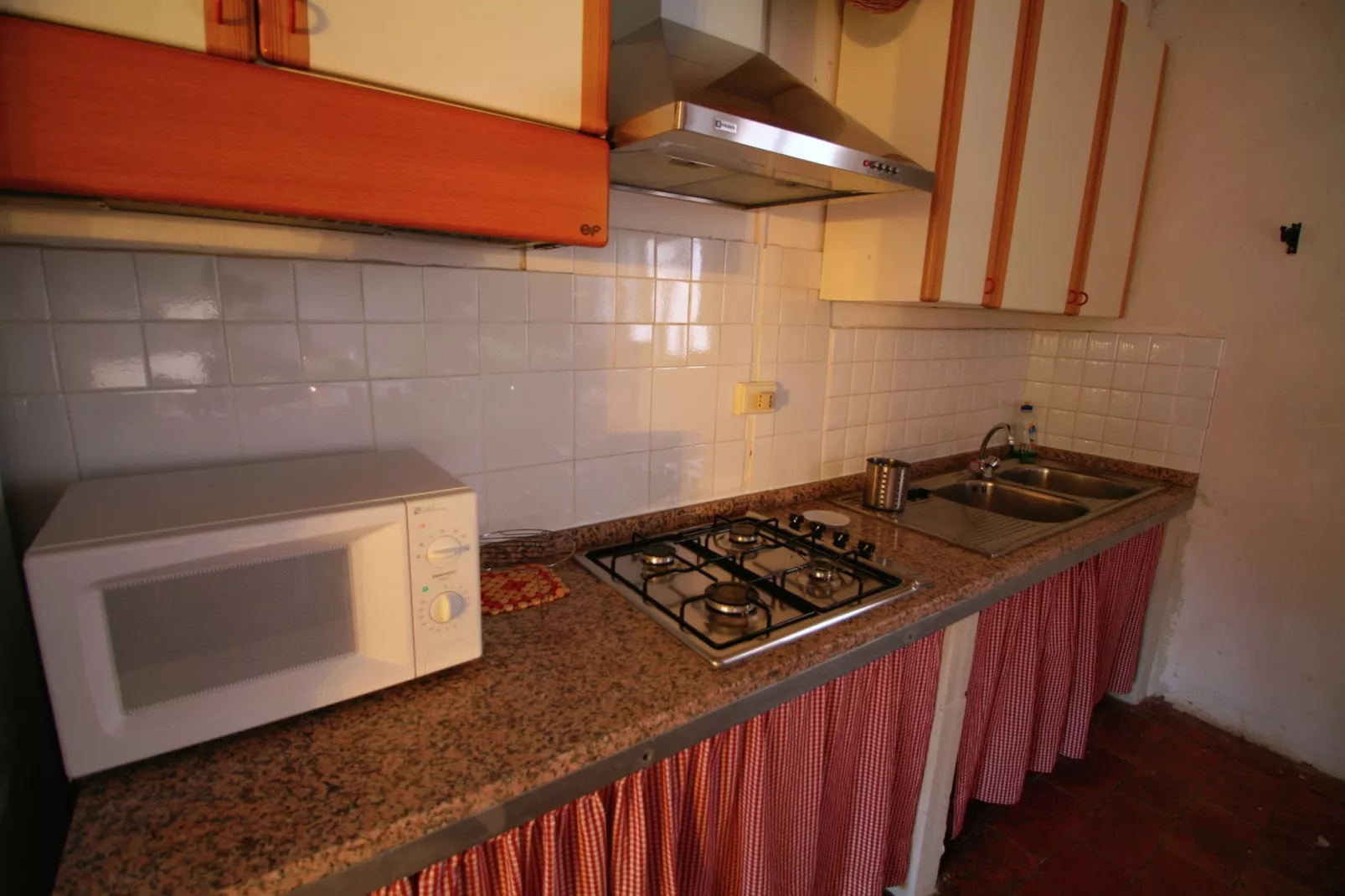 Nespolo Due-Kitchen