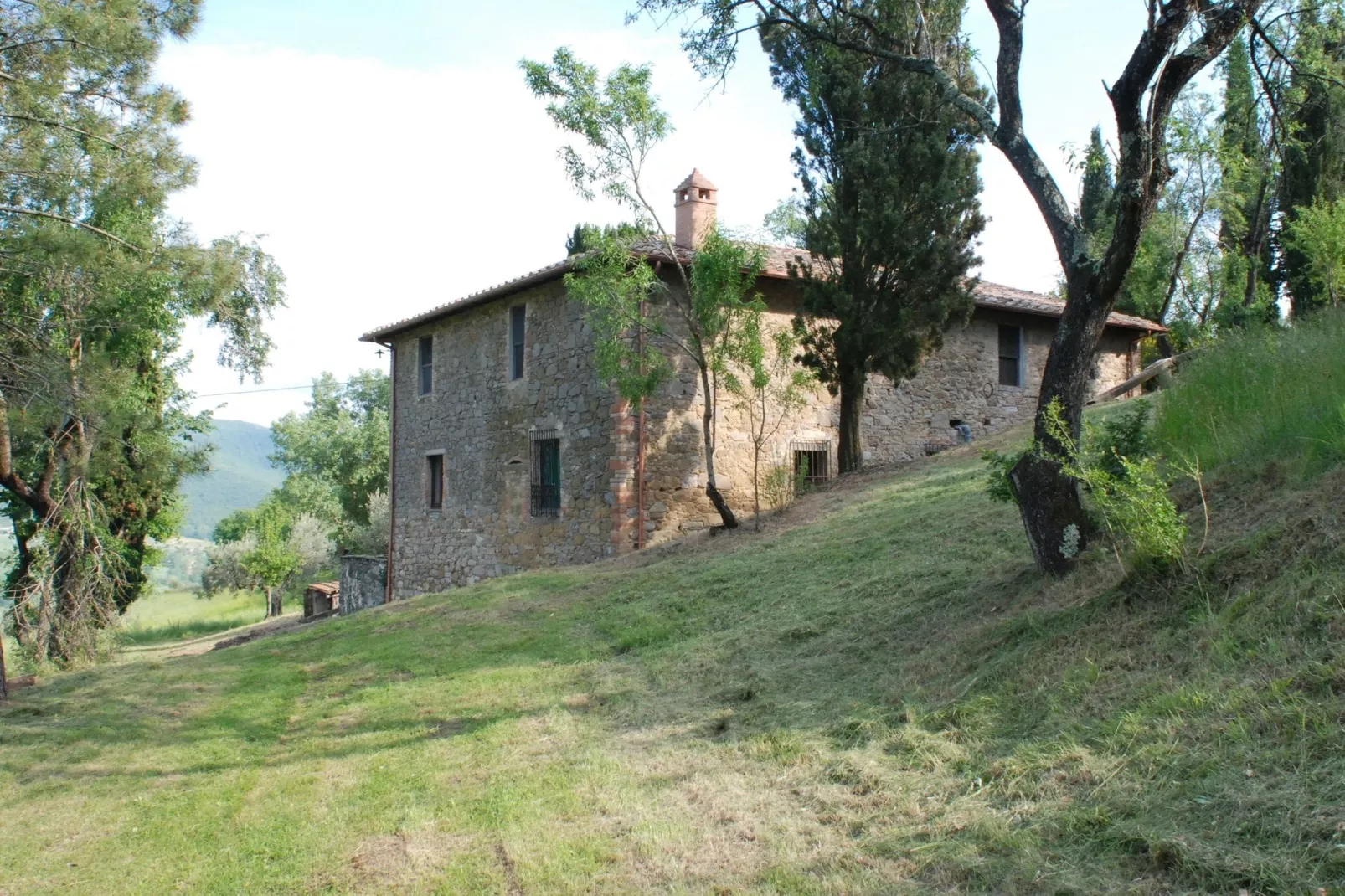 Nespolo Uno-Exterior summer