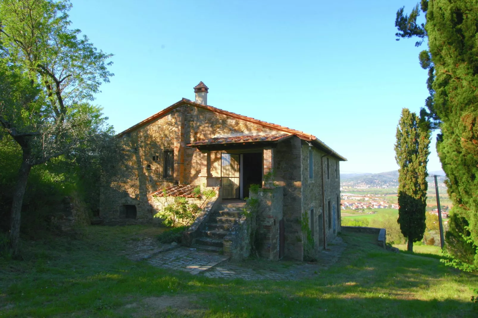 Nespolo Uno-Exterior summer