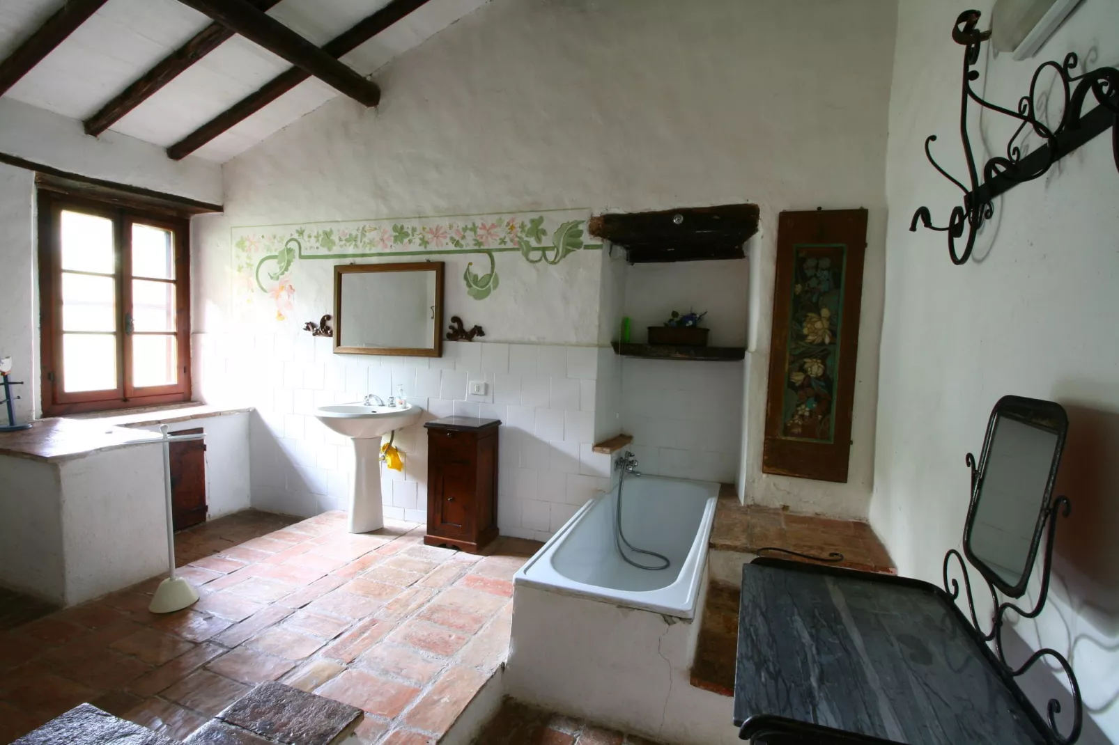 Nespolo Uno-Bathroom
