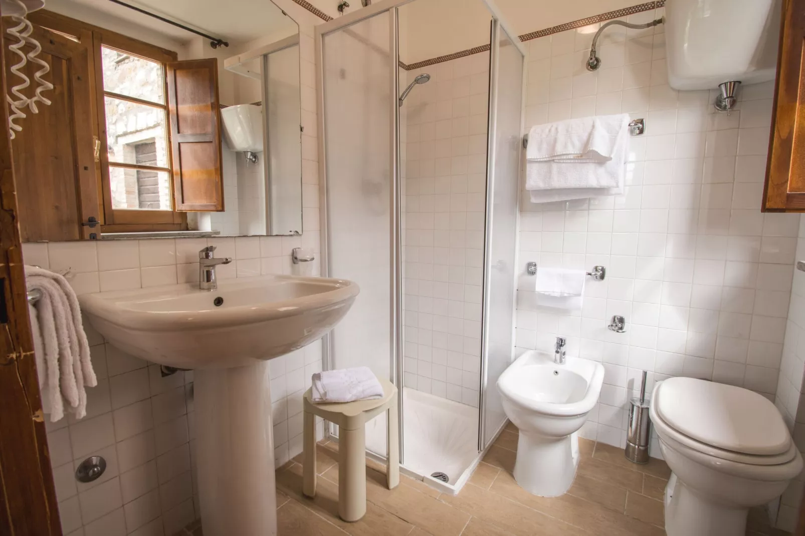 Monolocale-Bathroom