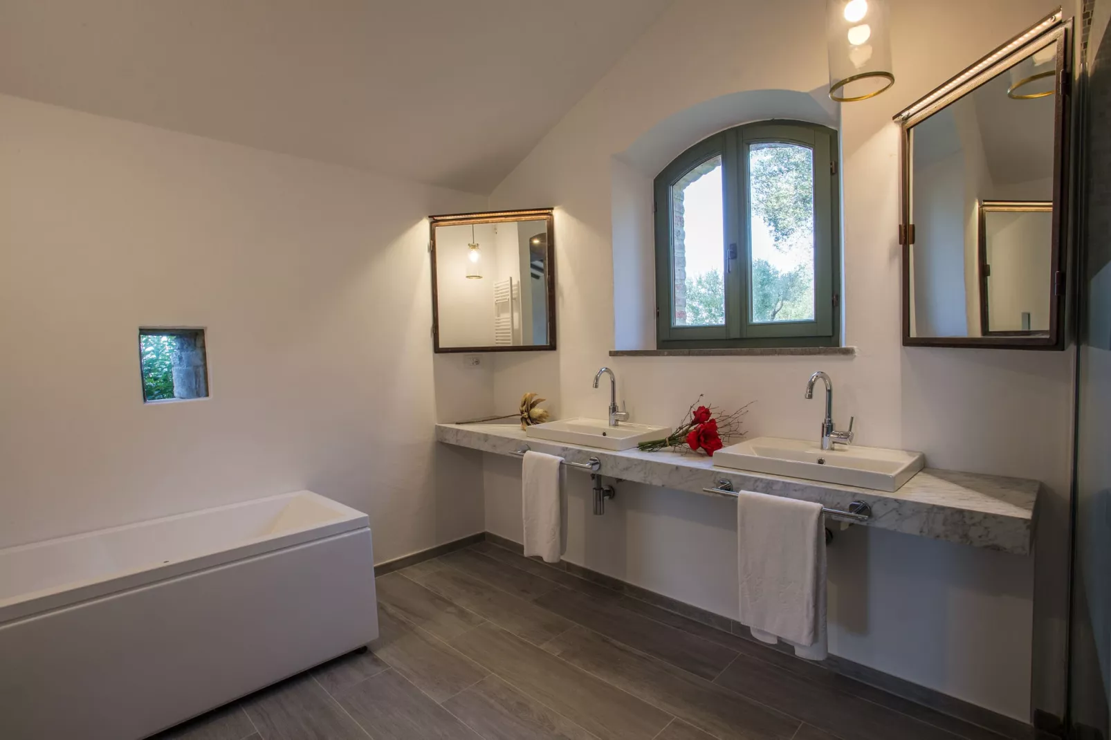 Villa Colognola-Bathroom