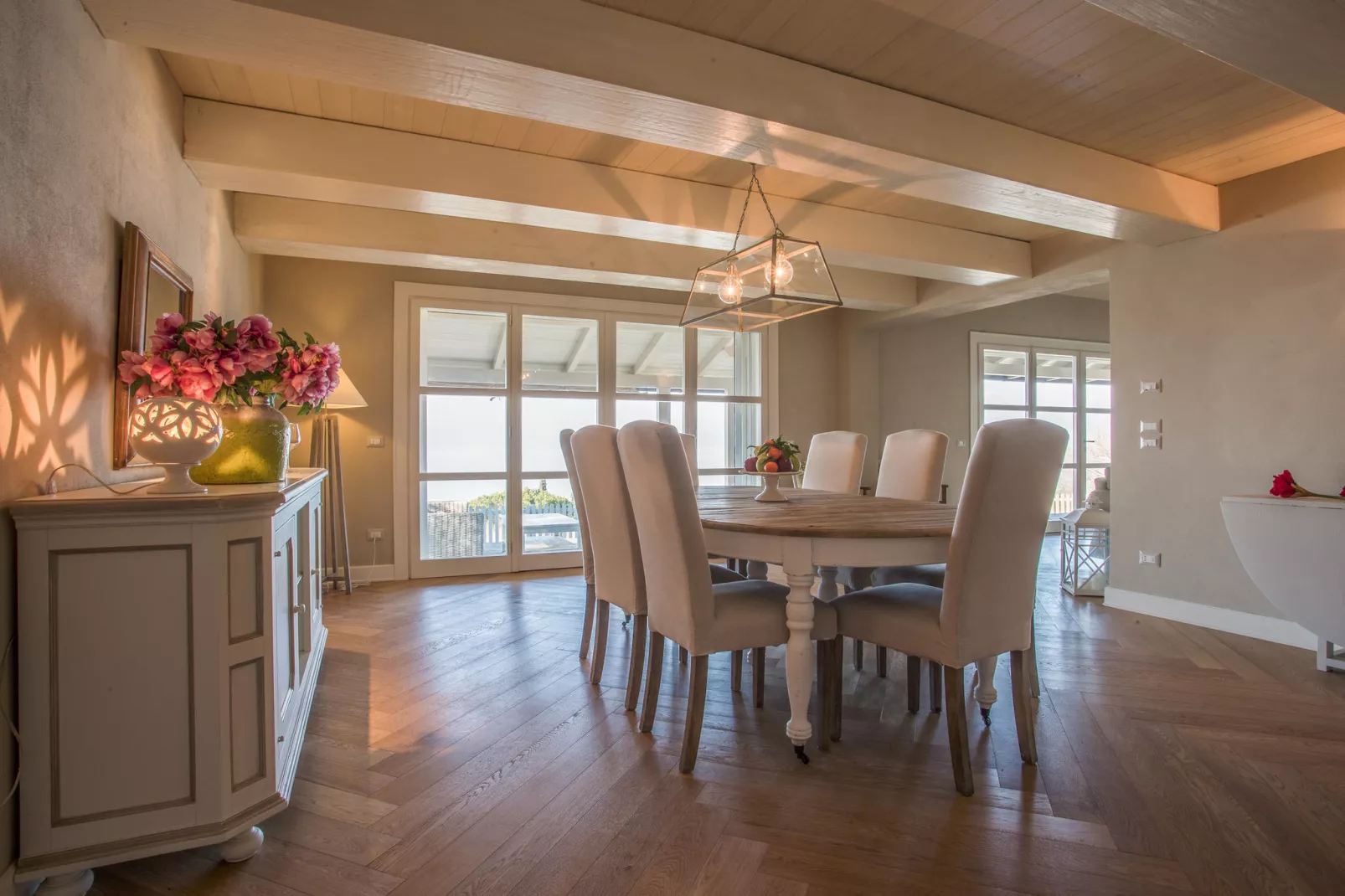 Bianca Luna-Dining room