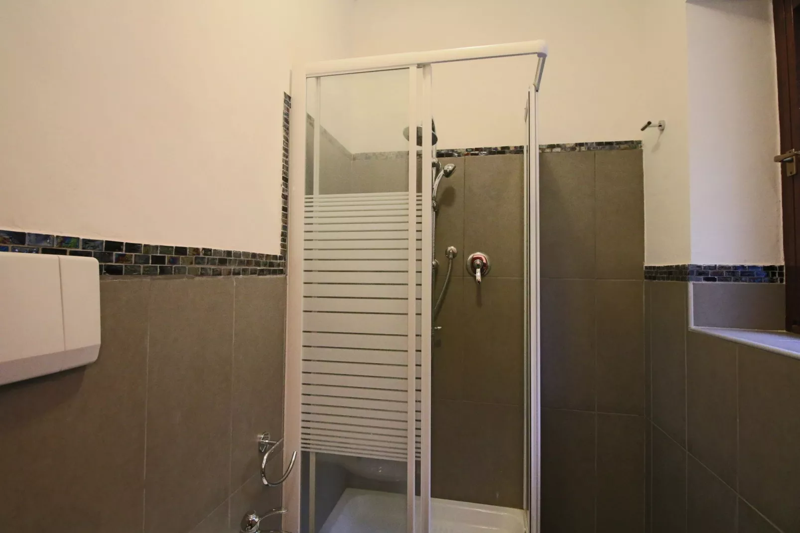 Molinella-Bathroom