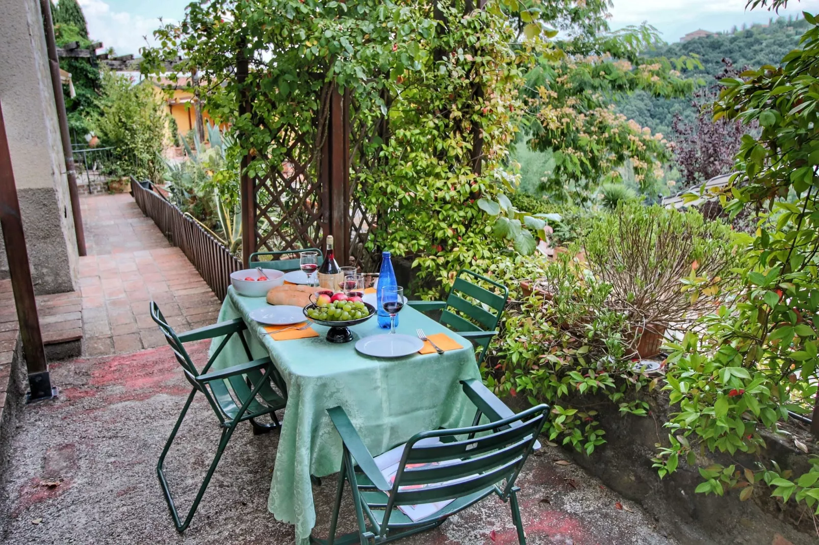 Molinella-Terrace balcony