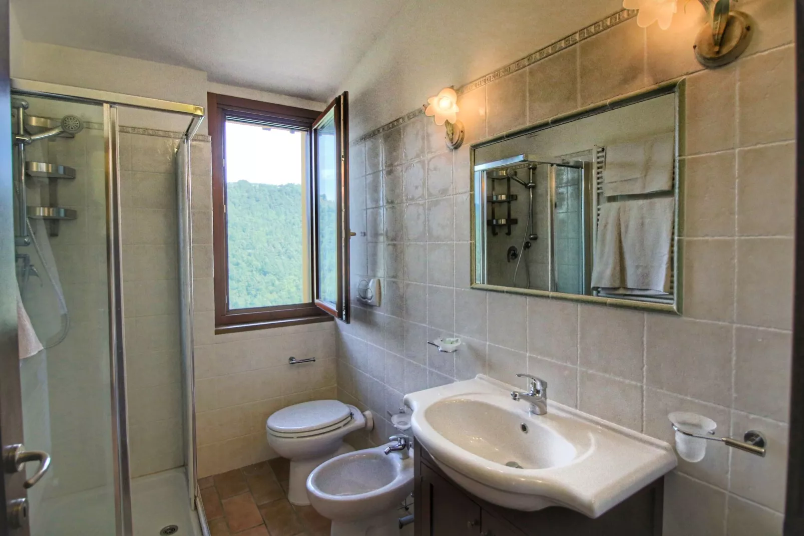 Molinella Otto-Bathroom