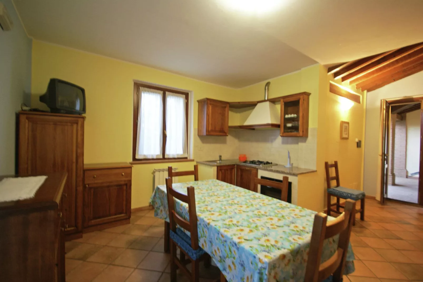 Macina Bettona Frantoio-Kitchen
