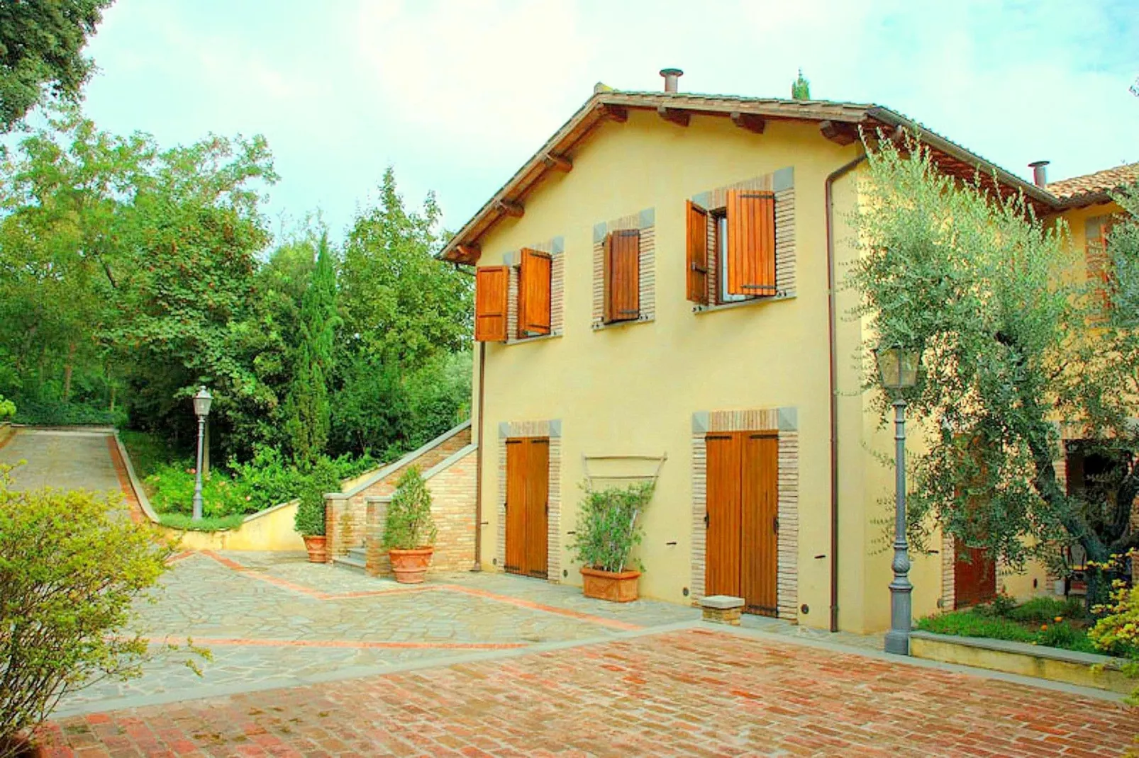 Montecorneo Monolocale-Exterior summer