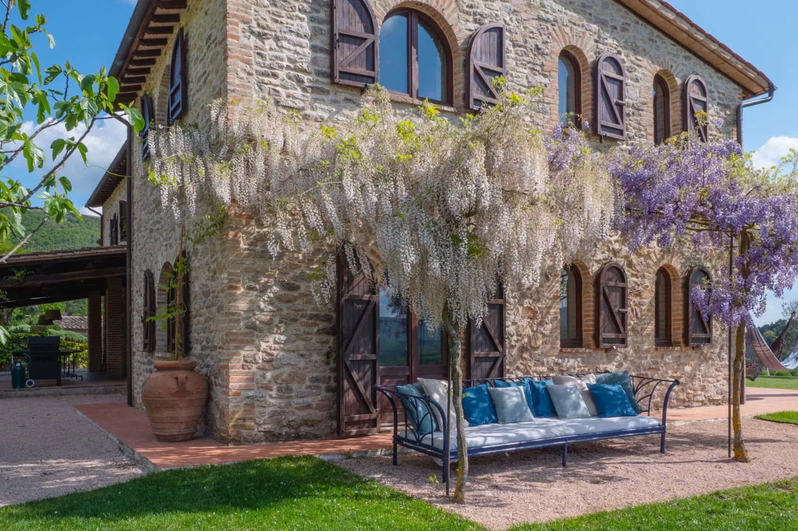 San Giovanni-Exterior summer