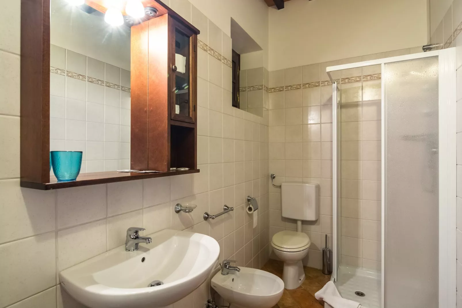 Olivo-Bathroom