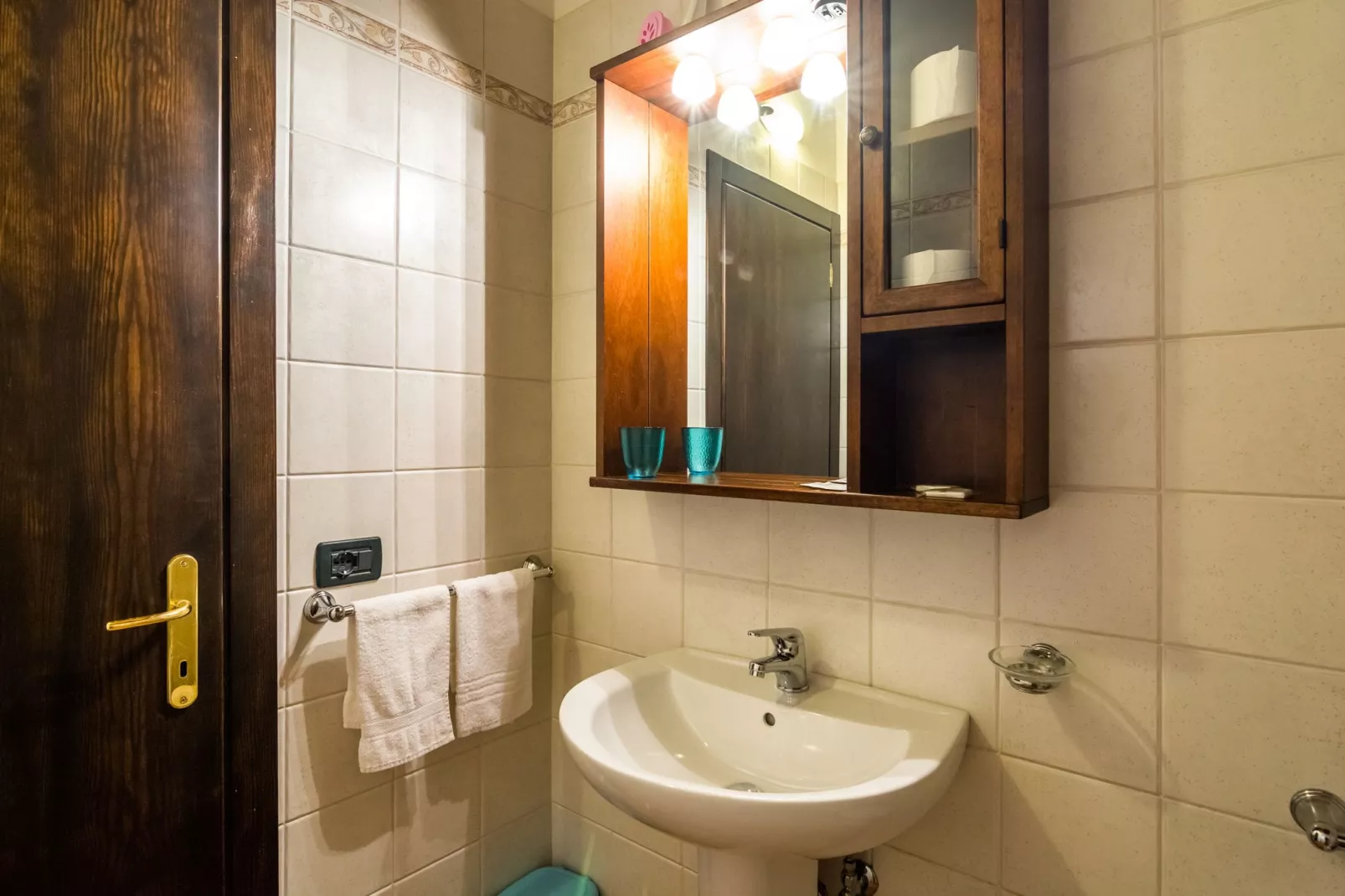 Olivo-Bathroom