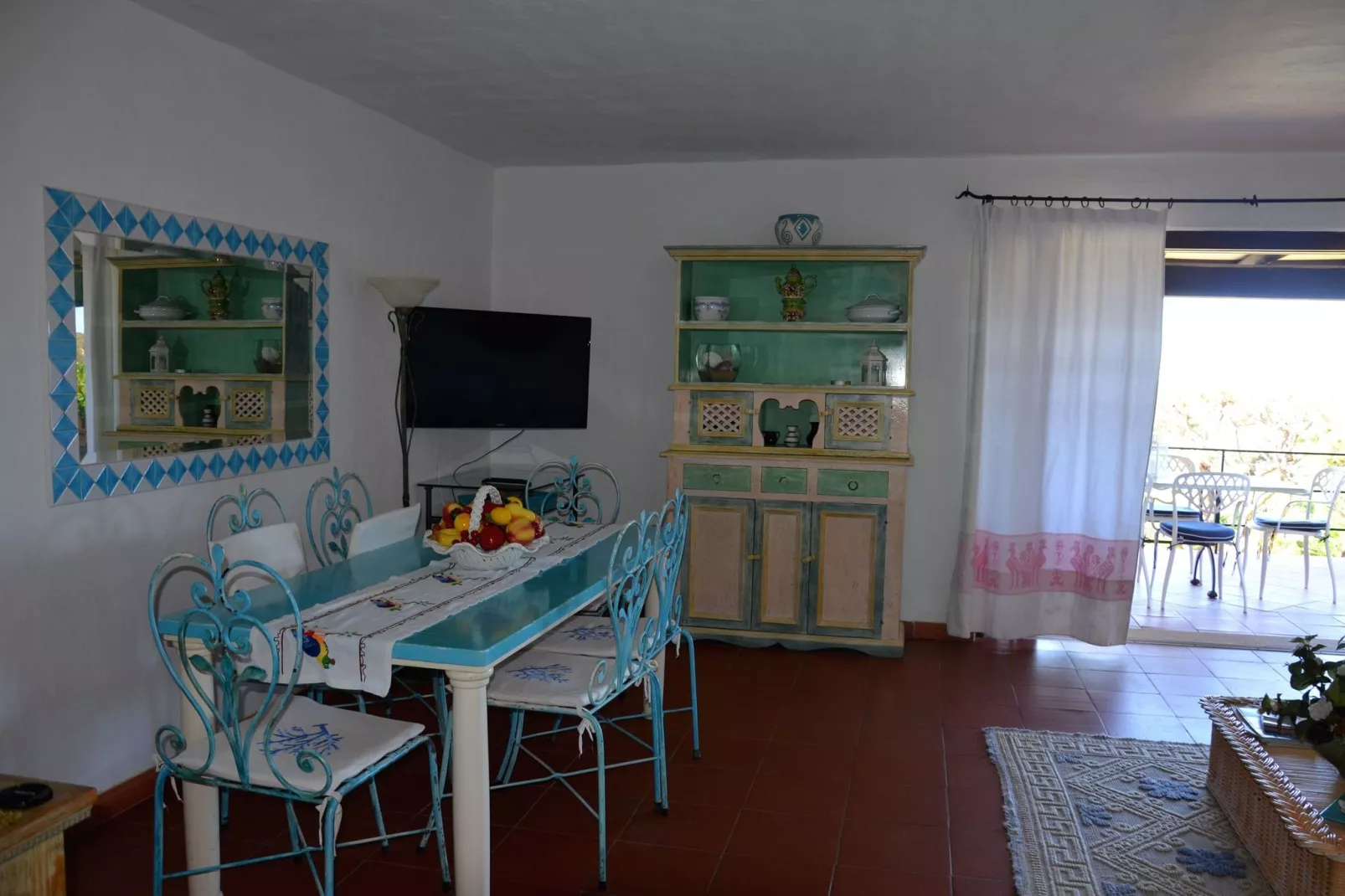 Villa Pitrizzina-Dining room