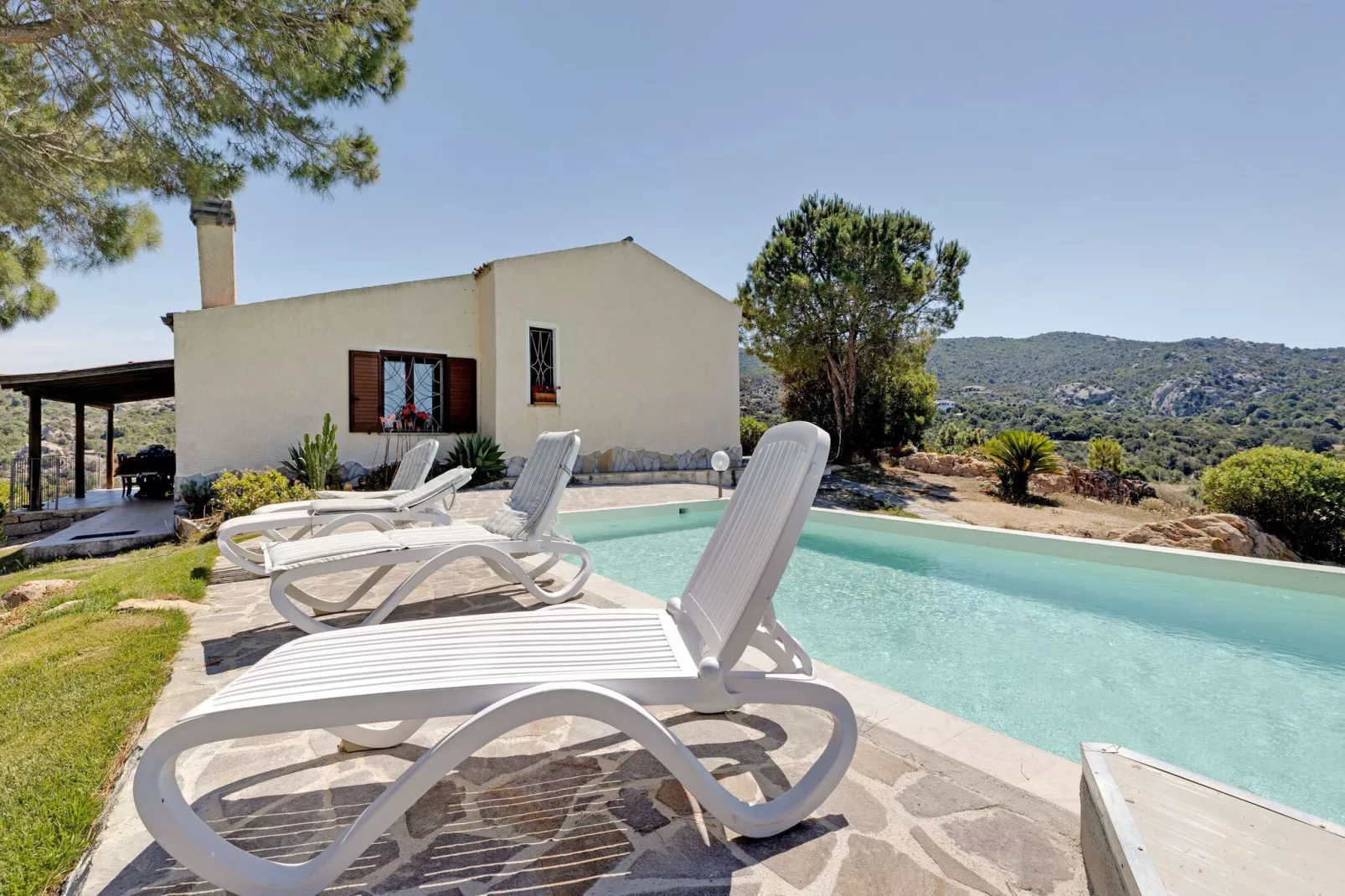 LA LICCIOLA-Pool