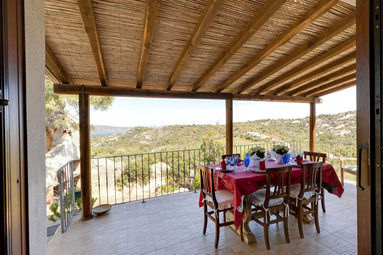 LA LICCIOLA-Terrace balcony