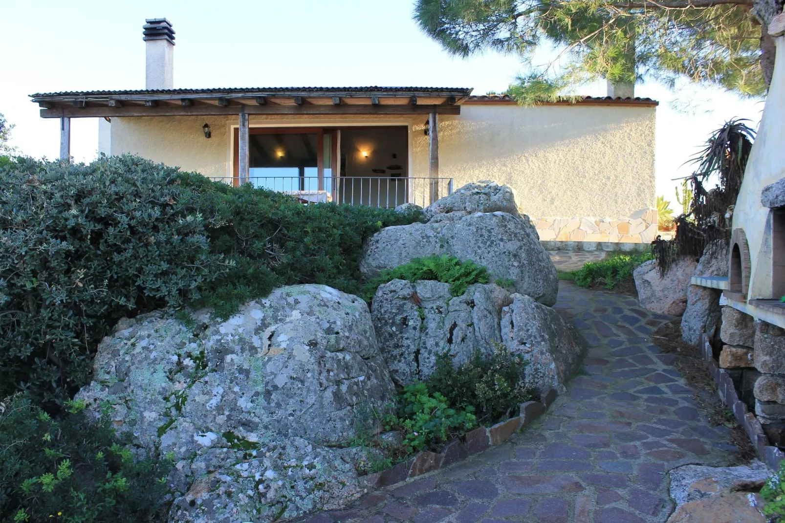 LA LICCIOLA-Exterior summer
