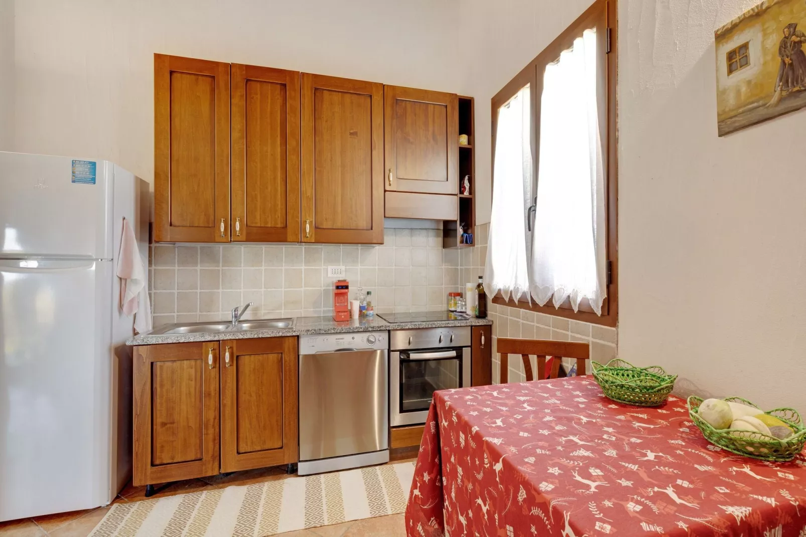 LA LICCIOLA-Kitchen